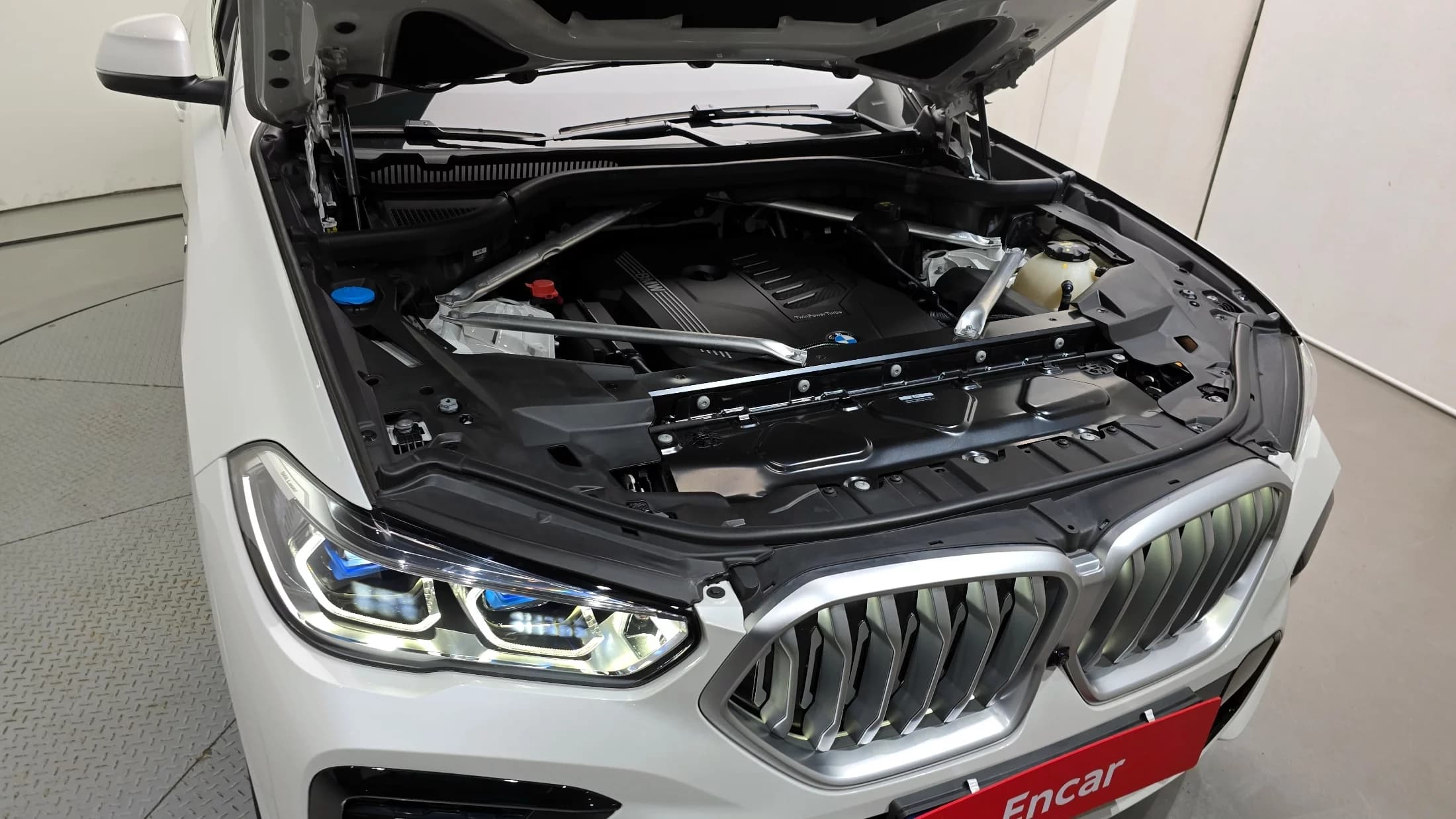 BMW X6 xDrive40i M Sport, 2023 г. 37316 км. — фото 6