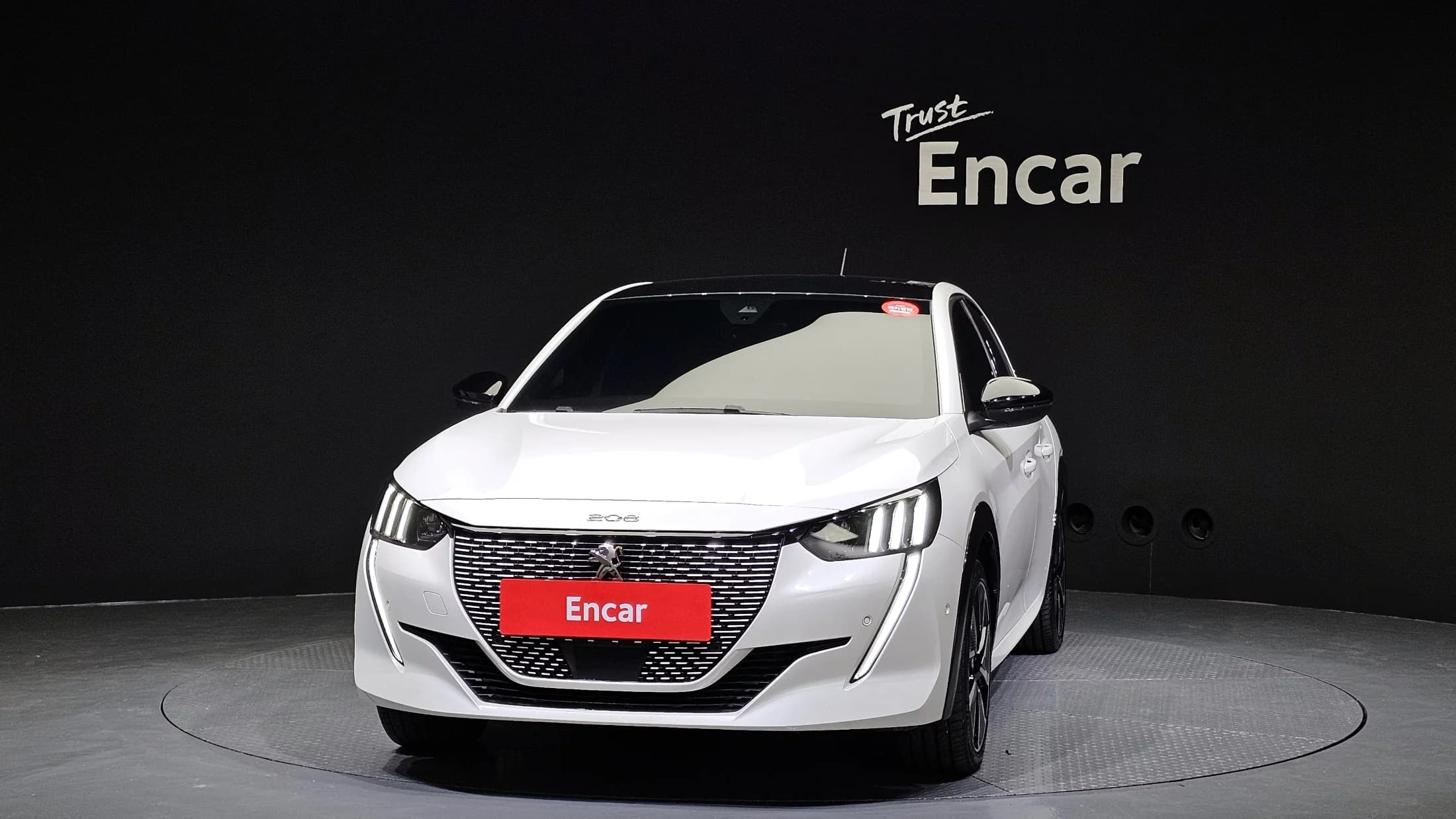 Peugeot 208 GT Line, электромобиль, 2022 г. 11187 км. — фото 3