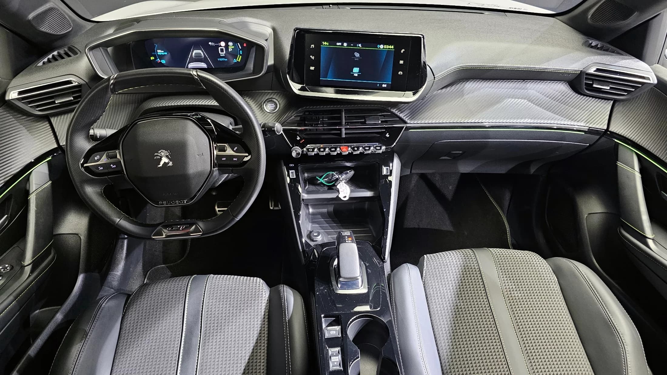 Peugeot 208 GT Line, электромобиль, 2022 г. 11187 км. — фото 7