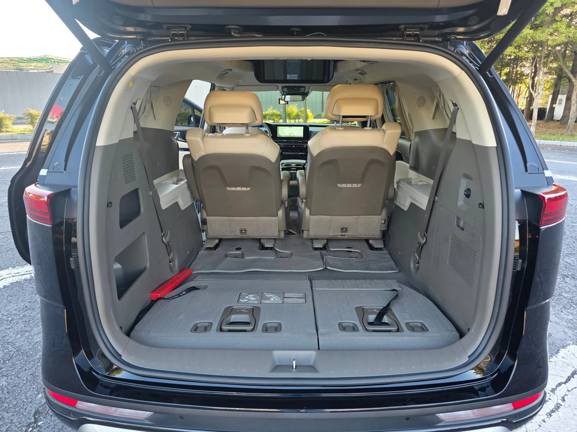 Kia Carnival Gasoline 7-Seater Hi-Limousine Signature, 2021 г. 100061 км. — фото 18