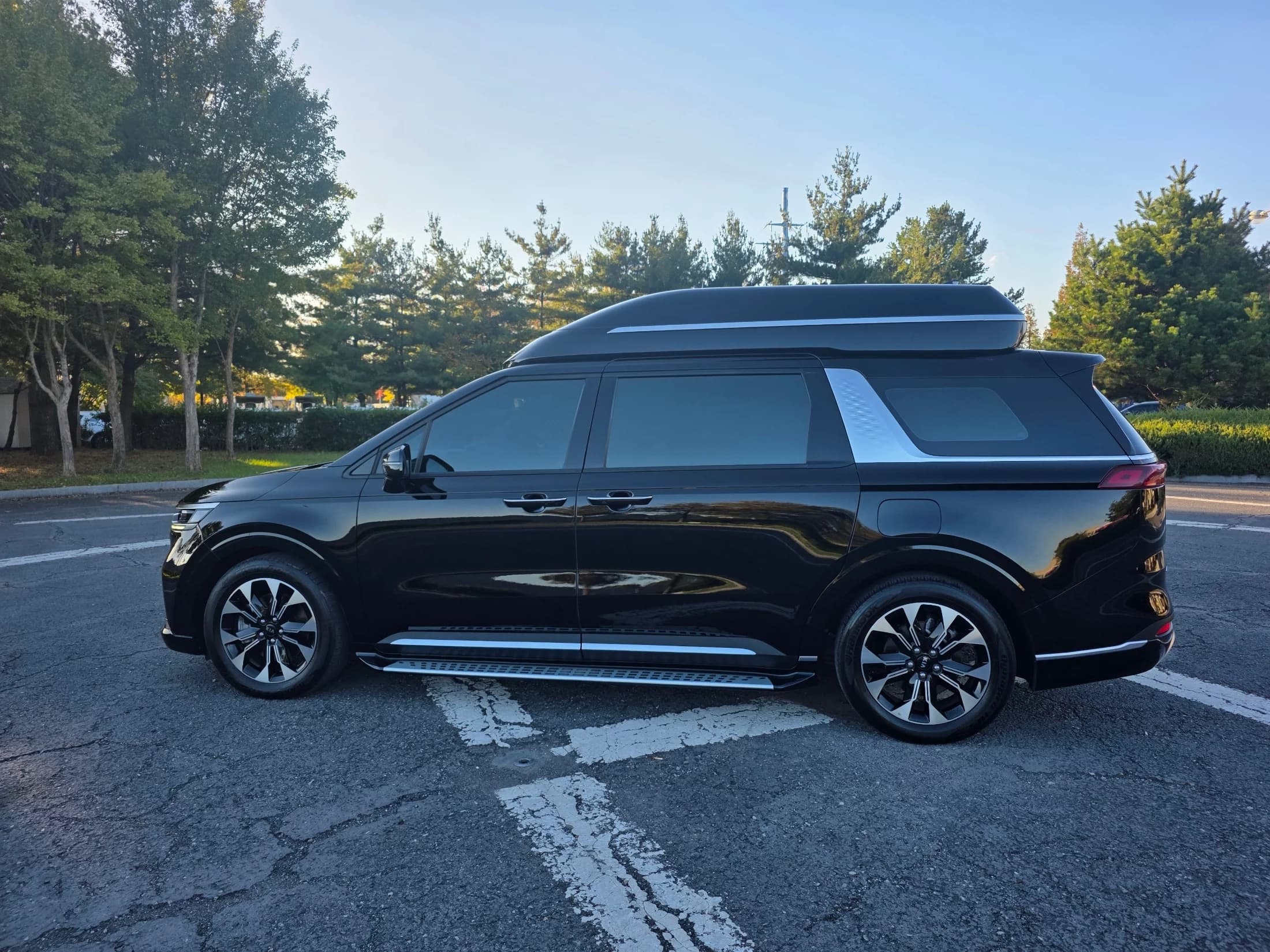 Kia Carnival Gasoline 7-Seater Hi-Limousine Signature, 2021 г. 100061 км. — фото 6