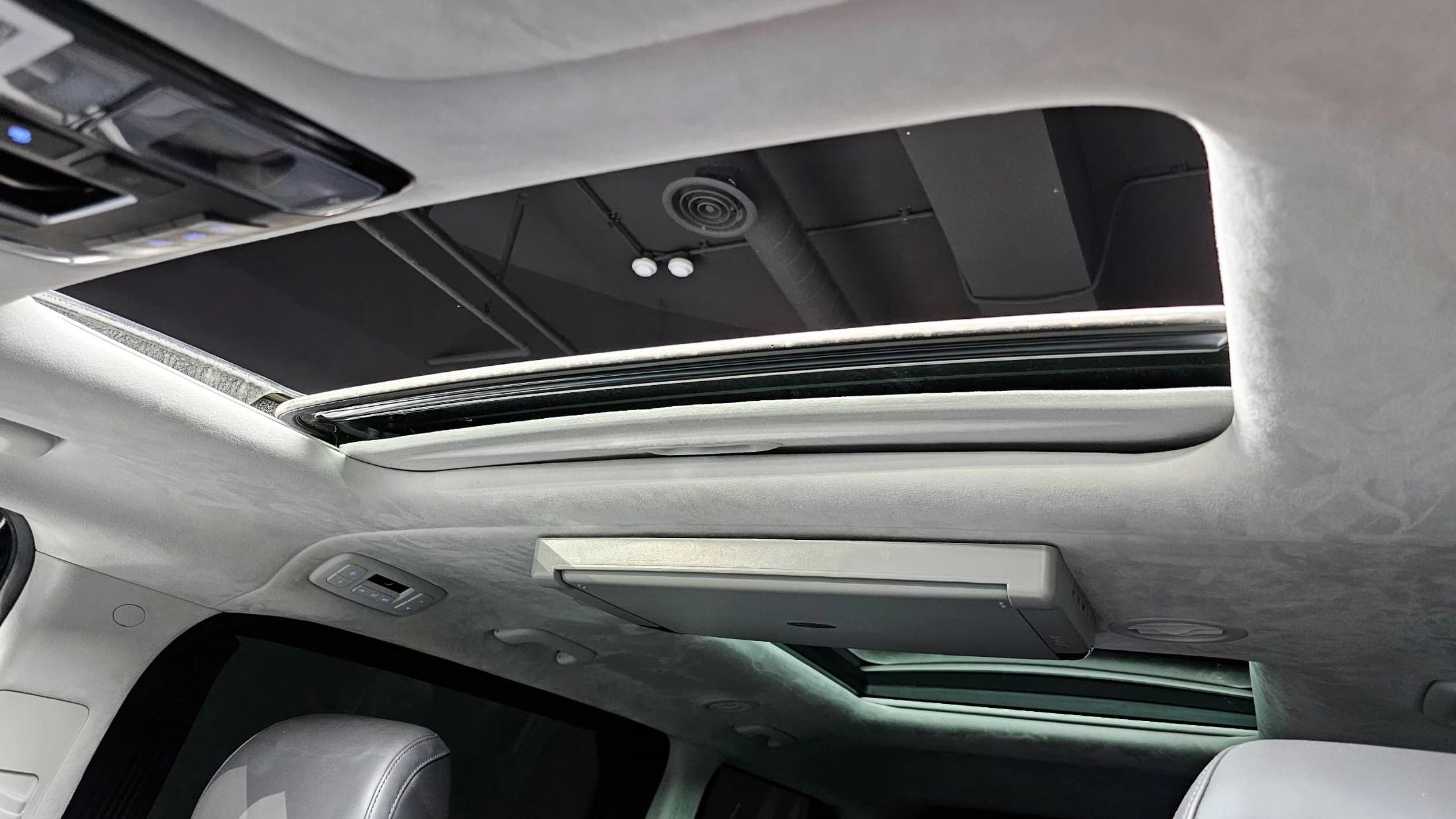 Hyundai Staria Lounge 7-Seater Inspiration, 2023 г. 138213 км. — фото 16