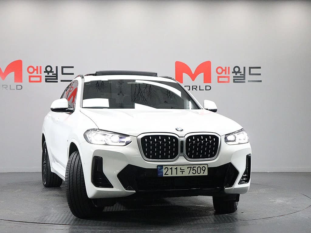 BMW X4 xDrive20i M Sport, 2024 г. 33452 км. — фото 3