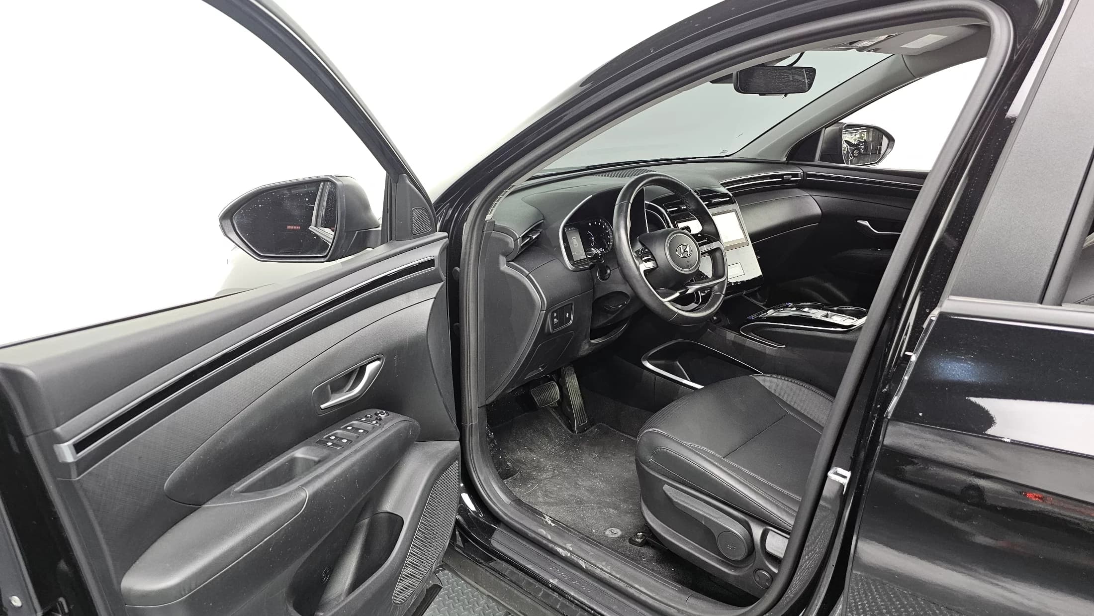 Hyundai Tucson Gasoline 1.6 Turbo 2WD Modern, 2023 г. 34017 км. — фото 10