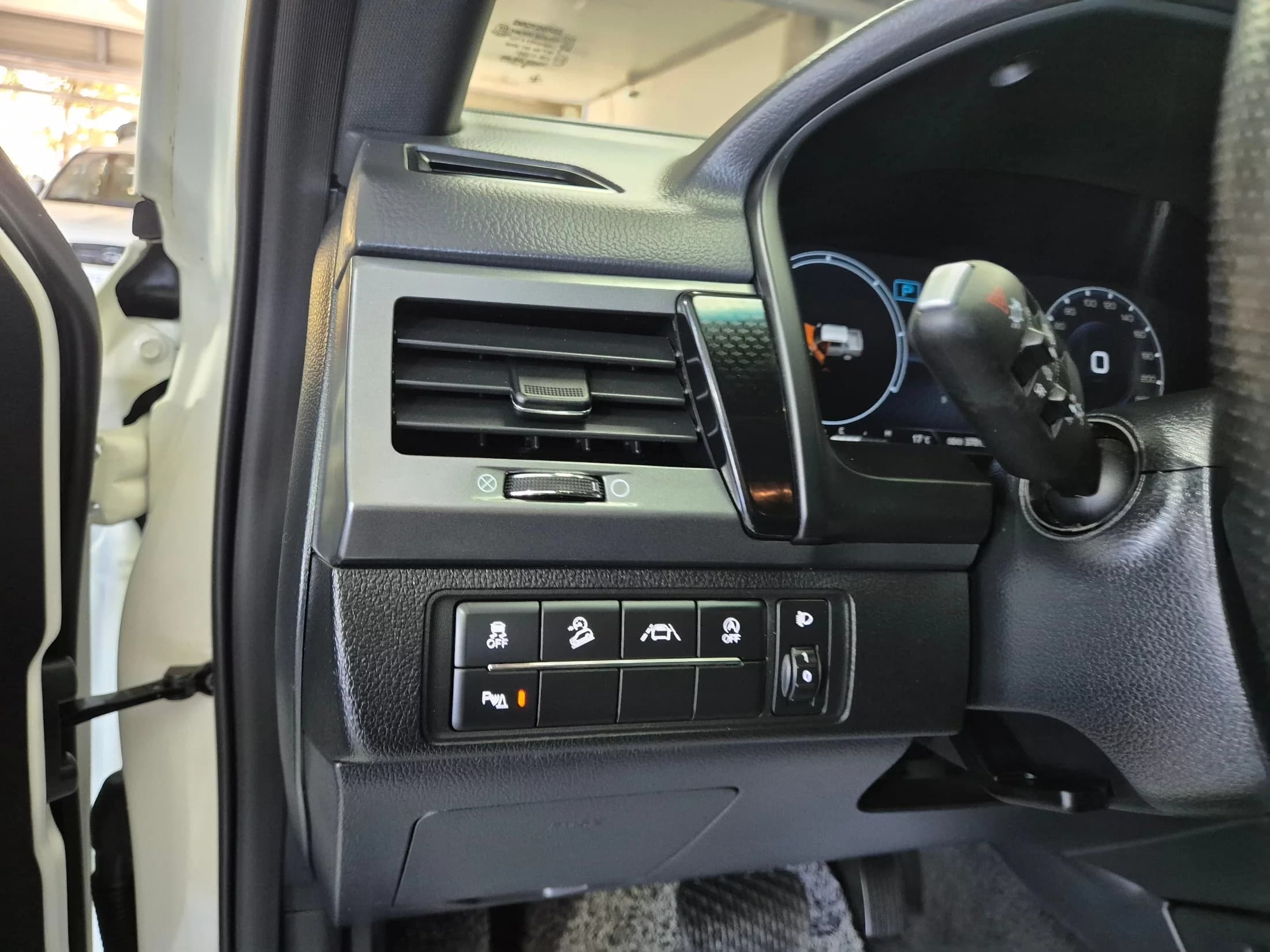SsangYong Rexton Diesel 2.2 4WD Expedition, 2022 г. 37108 км. — фото 11