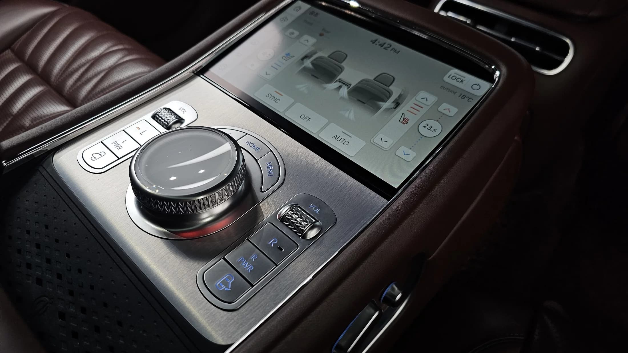 Genesis G90 Gasoline 3.5 Turbo AWD, 2022 г. 66069 км. — фото 18