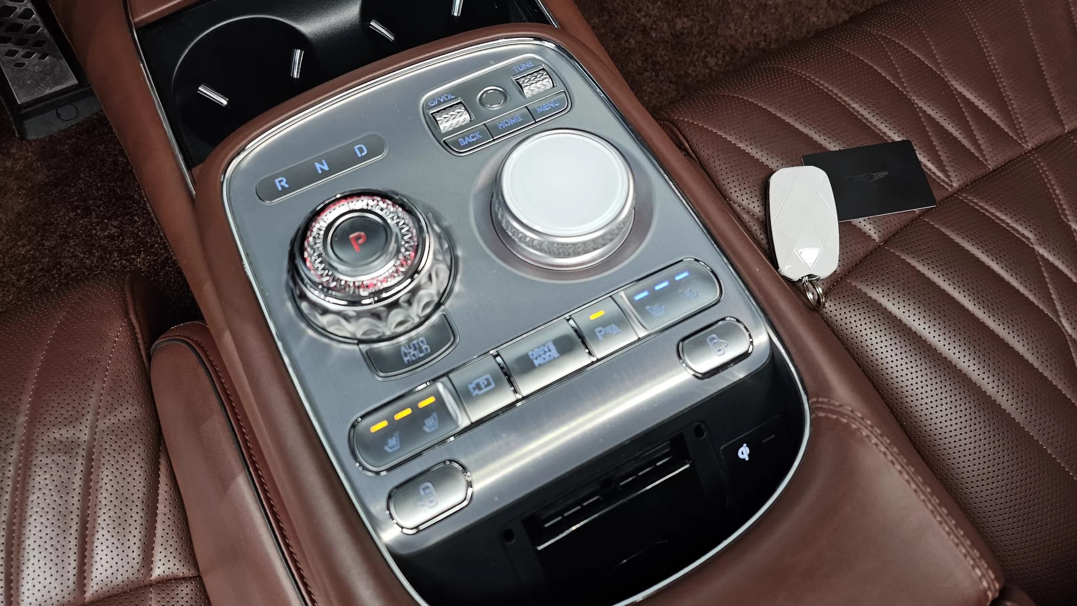 Genesis G90 Gasoline 3.5 Turbo AWD, 2022 г. 66069 км. — фото 9