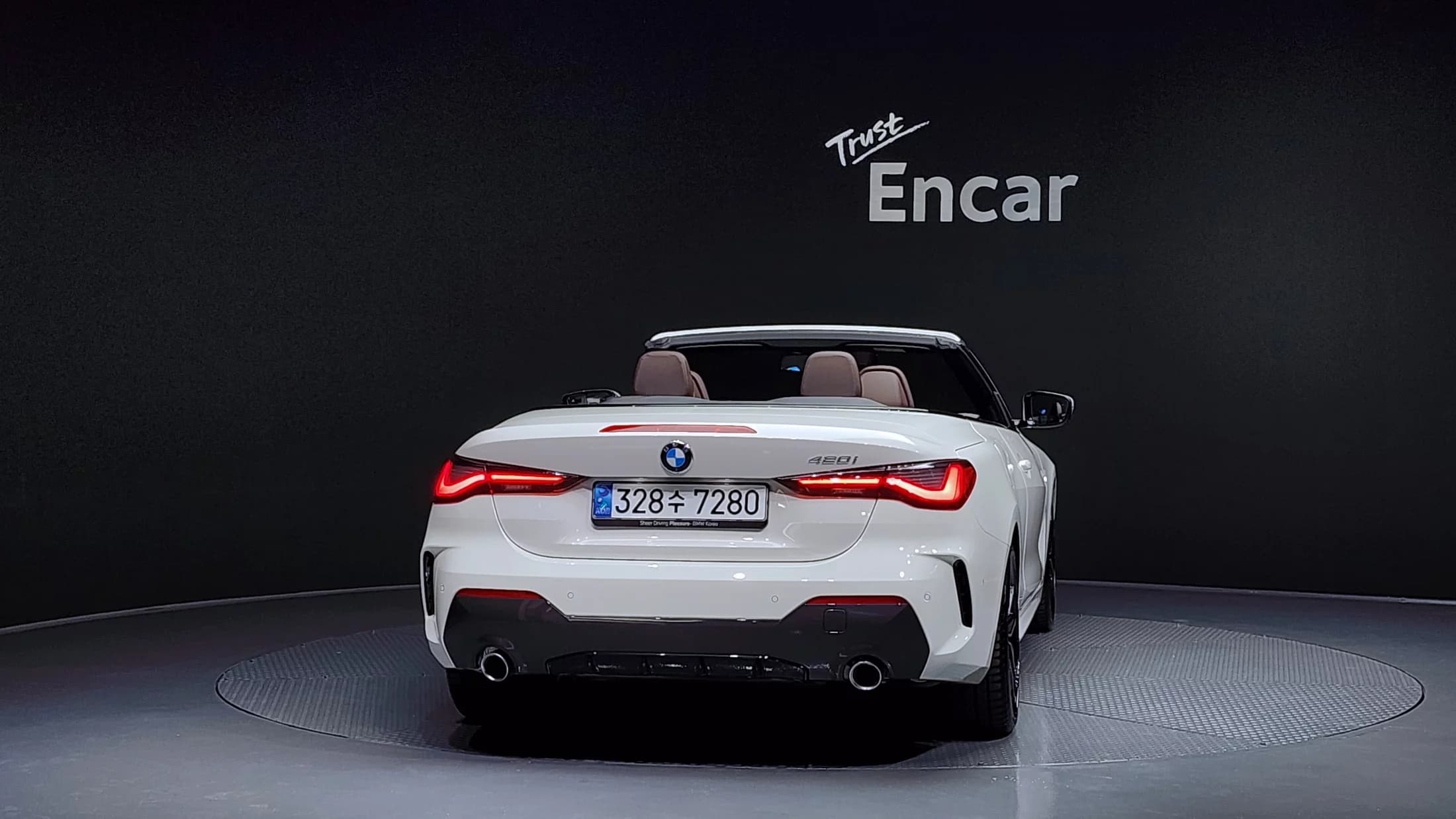 BMW 4-Series 420i M Sport Convertible, 2024 г. 7655 км. — фото 4