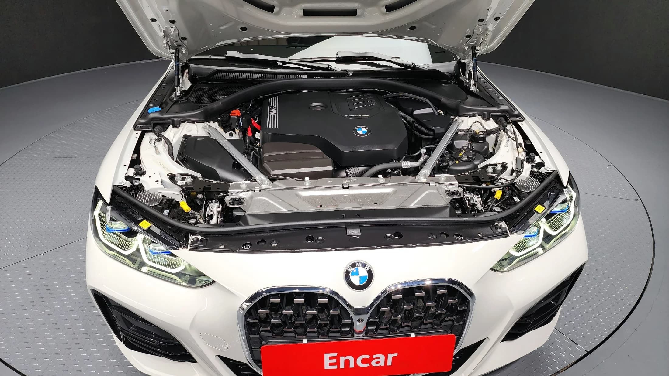 BMW 4-Series 420i M Sport Convertible, 2024 г. 7655 км. — фото 6