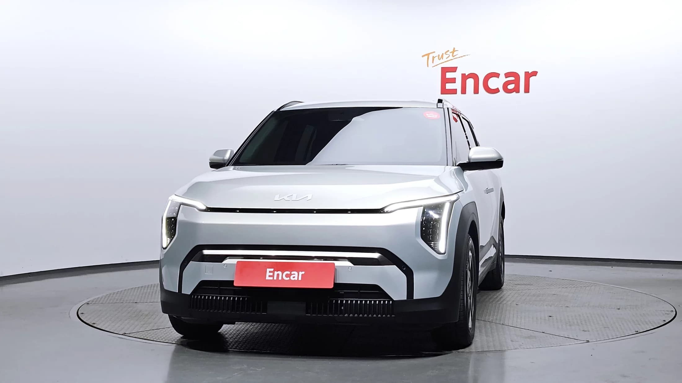 Kia EV3 Long Range 2WD Earth, электромобиль, 2024 г. 9330 км. — фото 3