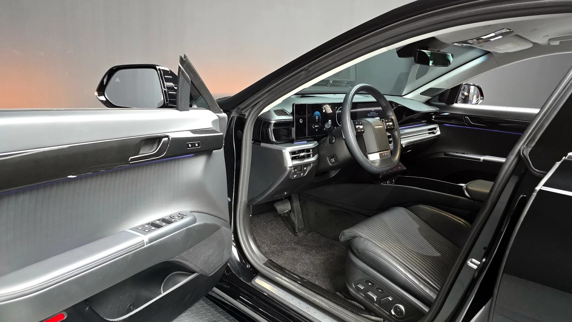 Hyundai Grandeur 2,5 Gasoline 2WD Calligraphy, 2023 г. 33549 км. — фото 11