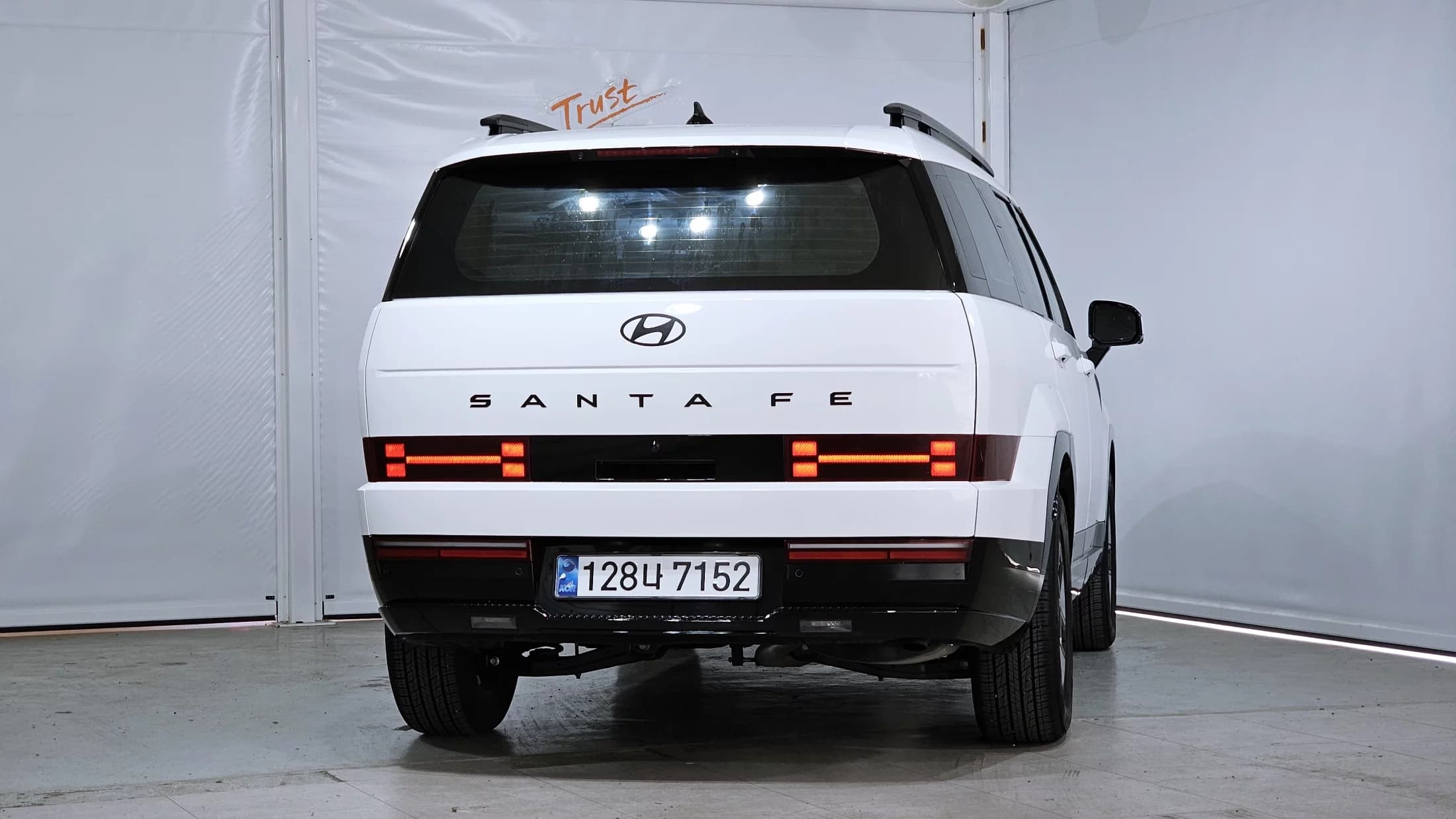 Hyundai Santa Fe HEV 1.6 2WD Calligraphy, гибрид, 2024 г. 20027 км. — фото 4