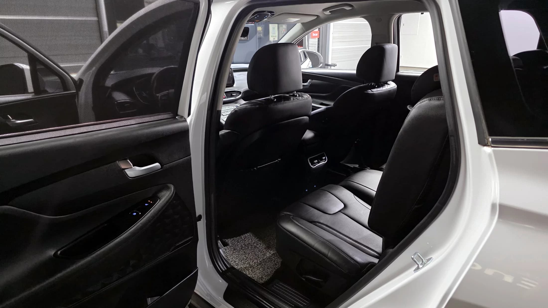 Hyundai Santa Fe HEV 1.6 2WD Prestige, гибрид, 2022 г. 104403 км. — фото 11