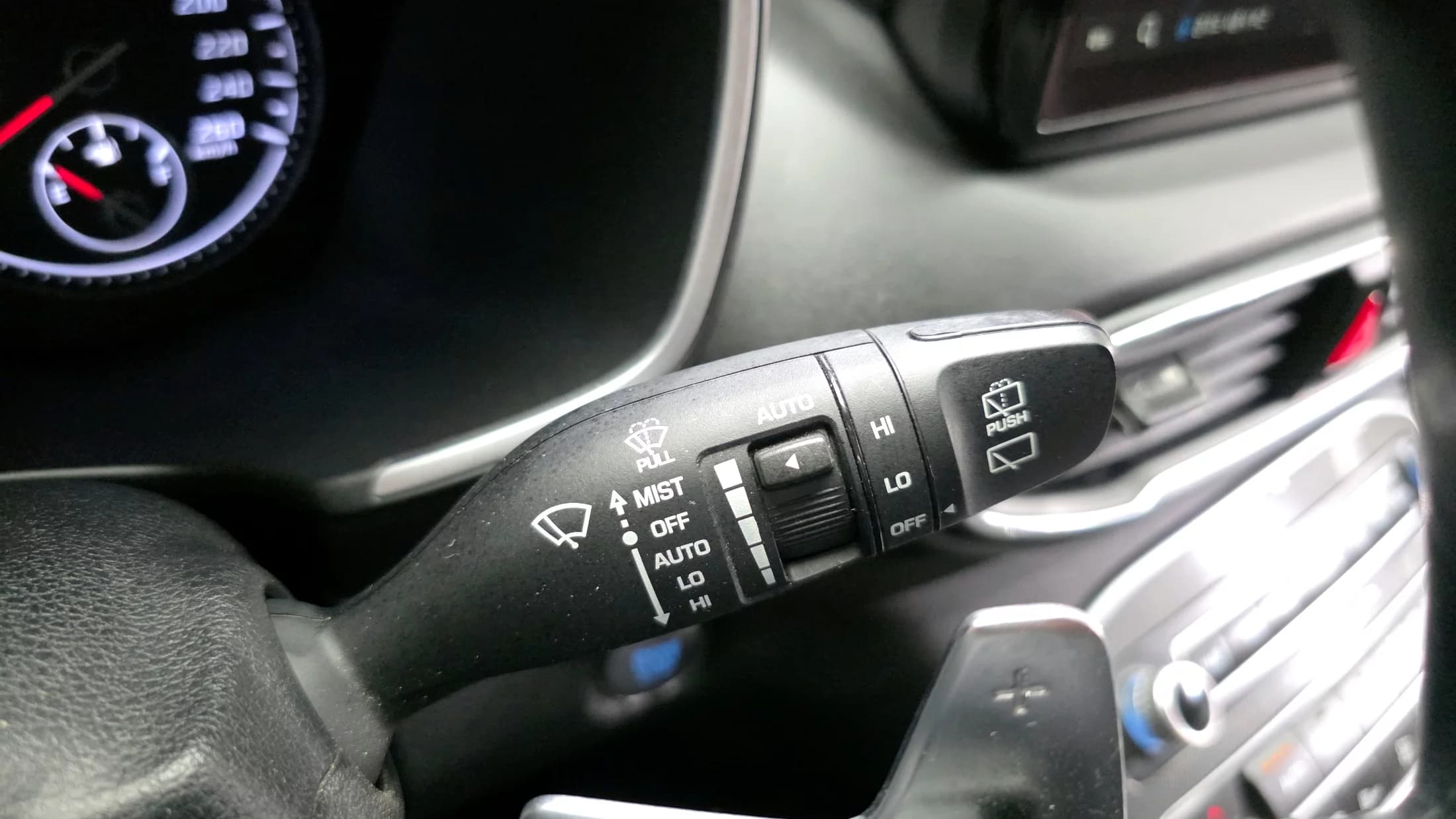 Hyundai Santa Fe HEV 1.6 2WD Prestige, гибрид, 2022 г. 104403 км. — фото 15