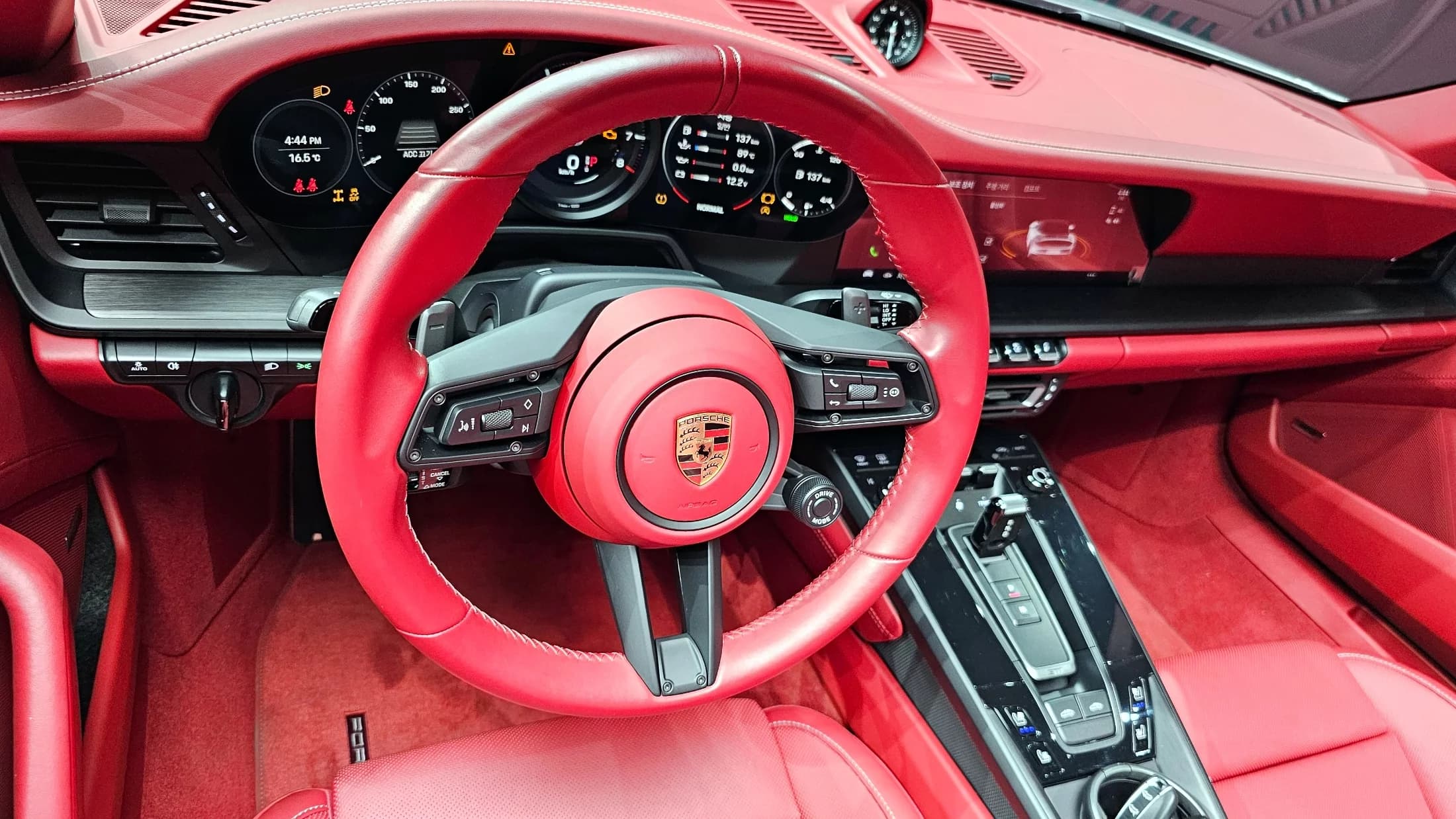Porsche 911 Targa 4 GTS 991, 2024 г. 10765 км. — фото 13