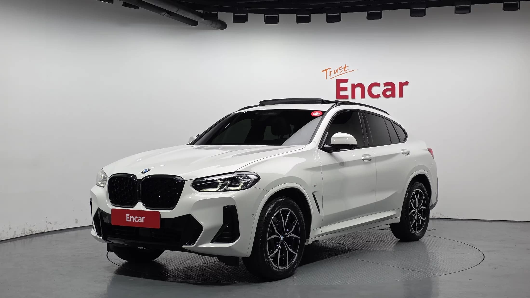 BMW X4 xDrive20i M Sport, 2023 г. 14915 км.