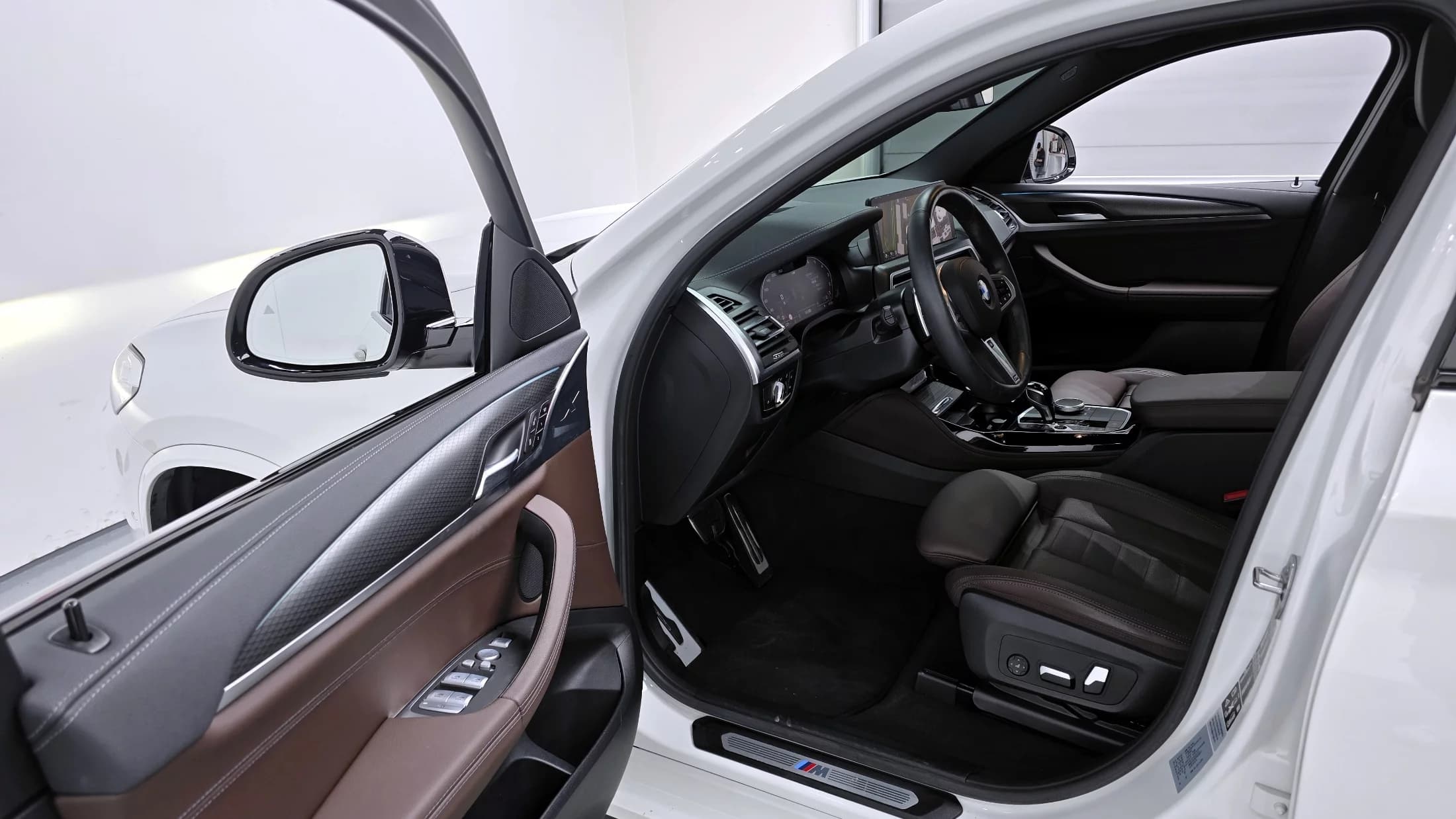 BMW X4 xDrive20i M Sport, 2023 г. 14915 км. — фото 11