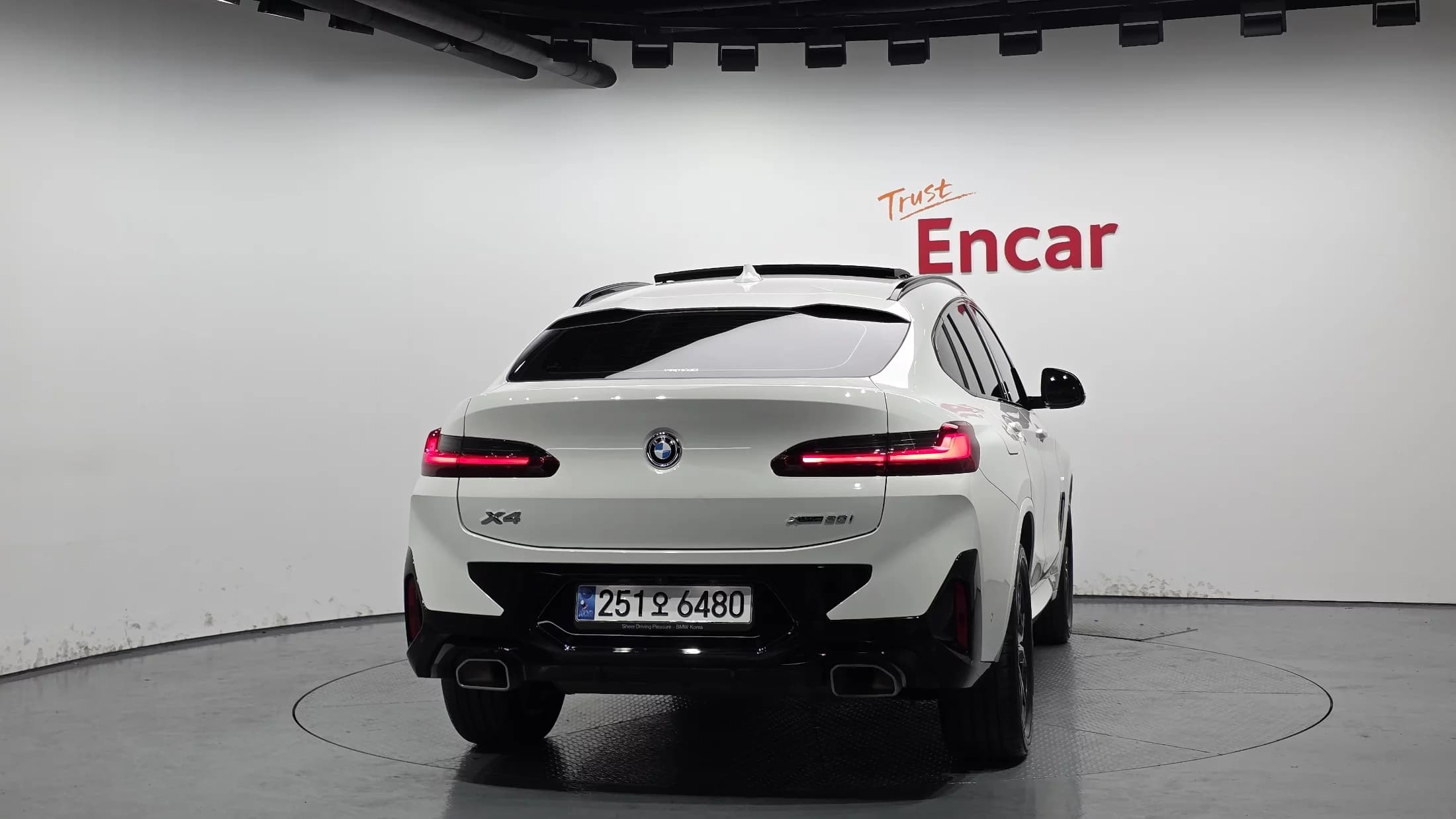 BMW X4 xDrive20i M Sport, 2023 г. 14915 км. — фото 4