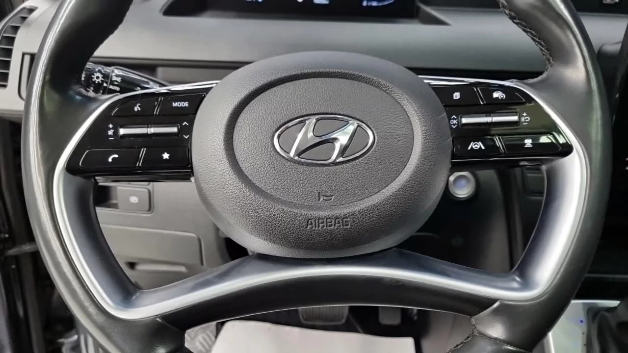 Hyundai Staria 4WD Tourer 11-Seater Modern, 2021 г. 10174 км. — фото 14