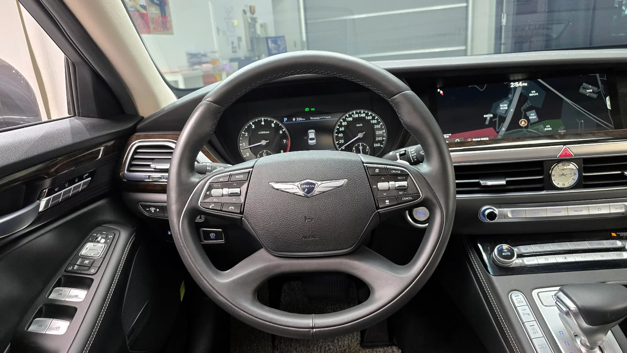 Genesis G90 3.8 AWD Premium Luxury, 2021 г. 66576 км. — фото 14