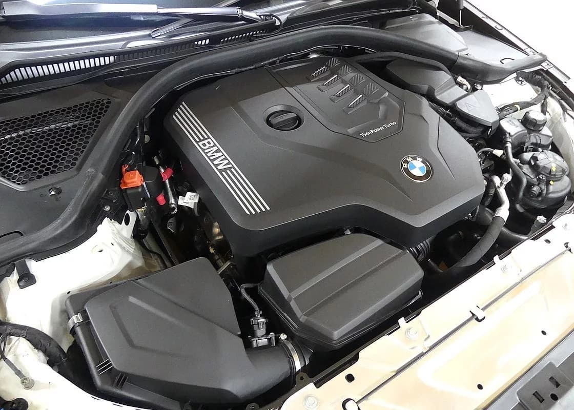 BMW 3-Series 320i Touring M Sports, 2023 г. 20100 км. — фото 6
