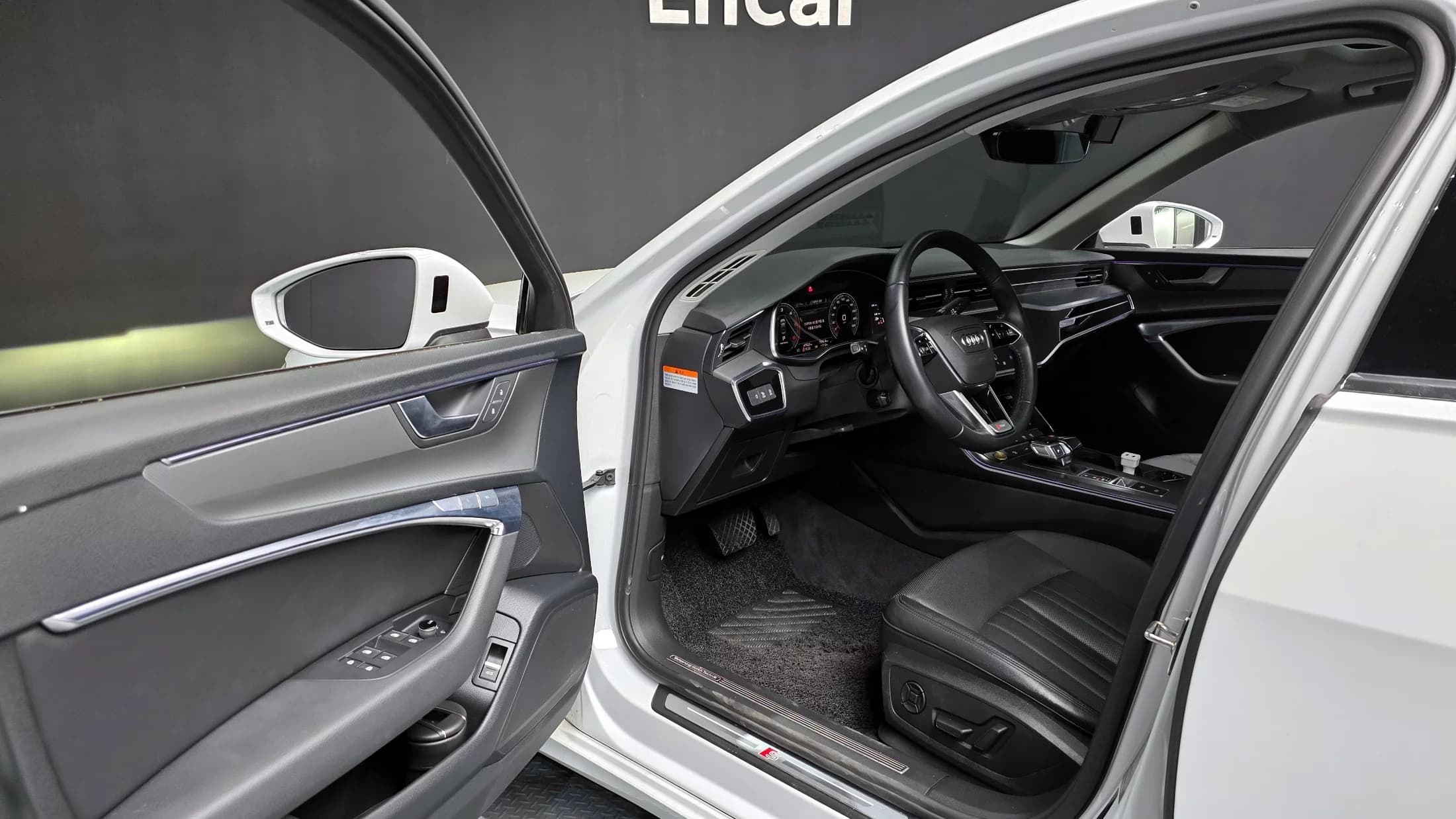 Audi A6 40 TDI, 2021 г. 47135 км. — фото 10