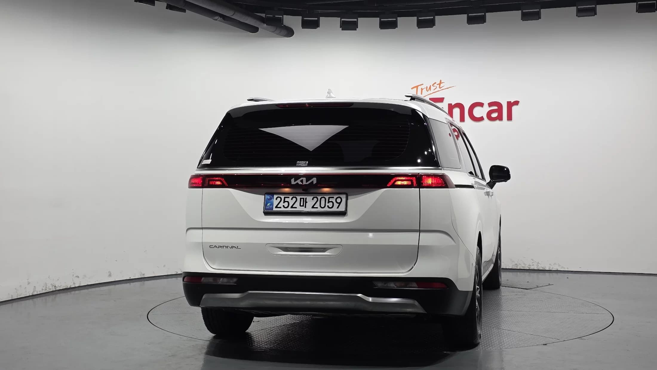 Kia Carnival 9-Seater Signature, 2021 г. 115461 км. — фото 4