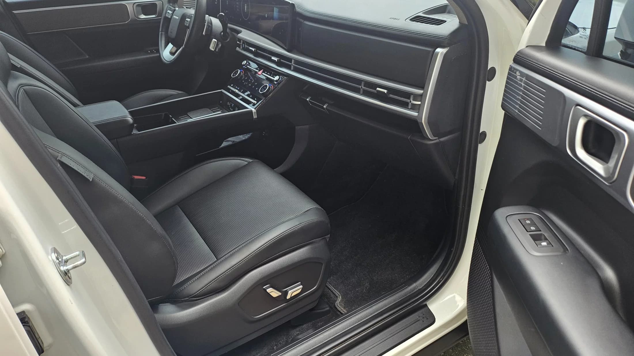 Hyundai Santa Fe Gasoline 2.5T 2WD Prestige, 2024 г. 21939 км. — фото 20