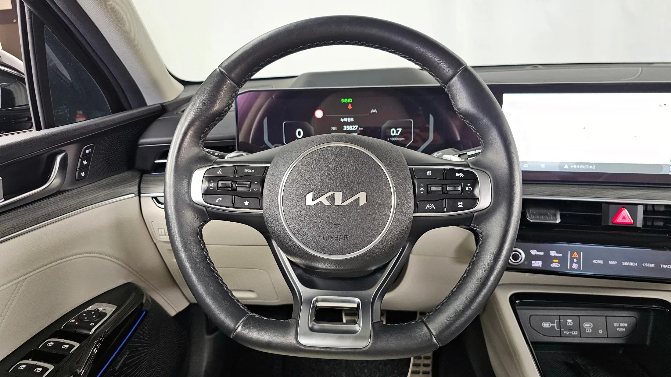 Kia K5 (Киа Оптима) 1.6 Turbo Signature, 2024 г. 35966 км. — фото 13