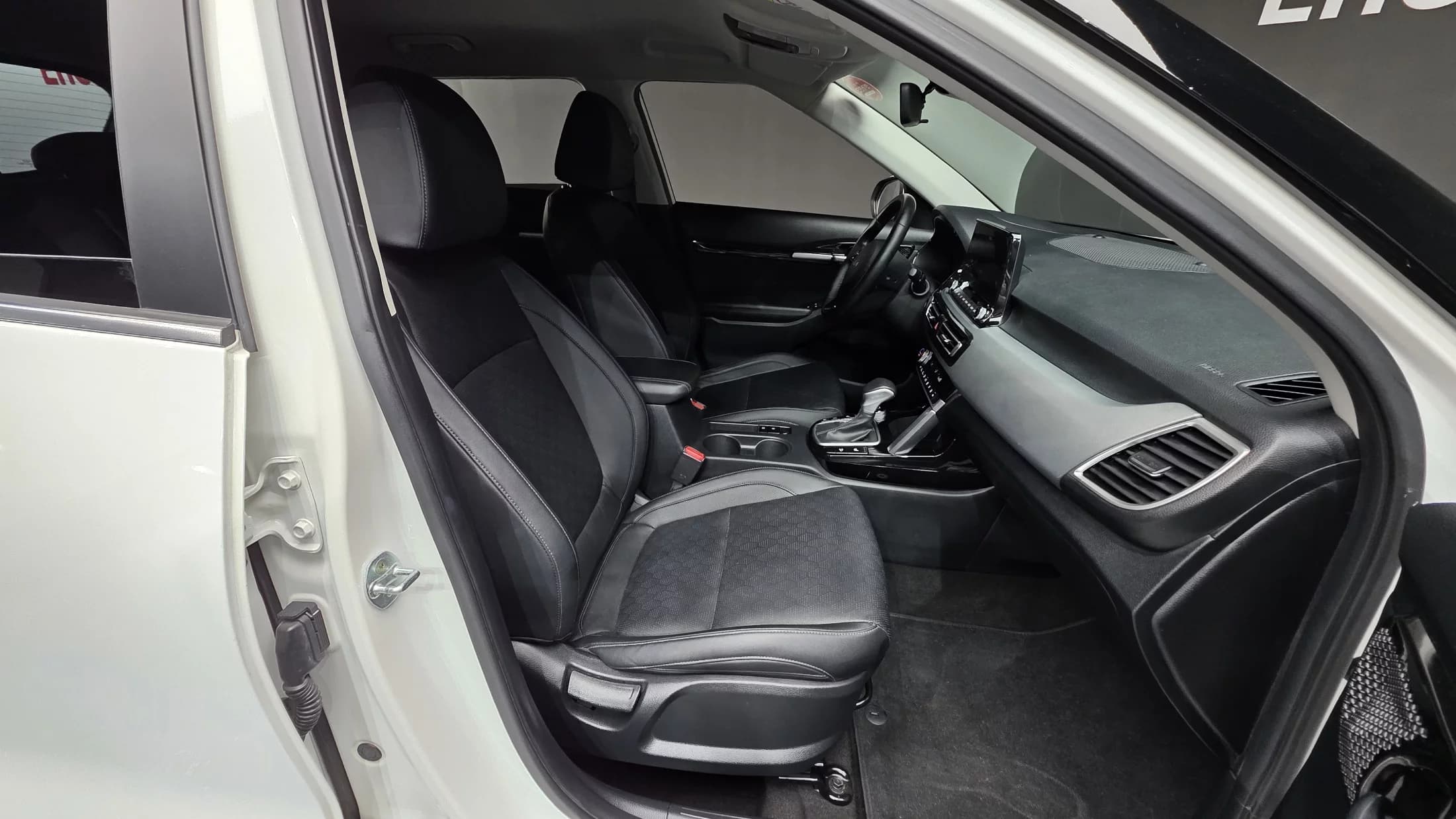 Kia Seltos Gasoline 1.6 Turbo 2WD Trendy, 2022 г. 107277 км. — фото 10