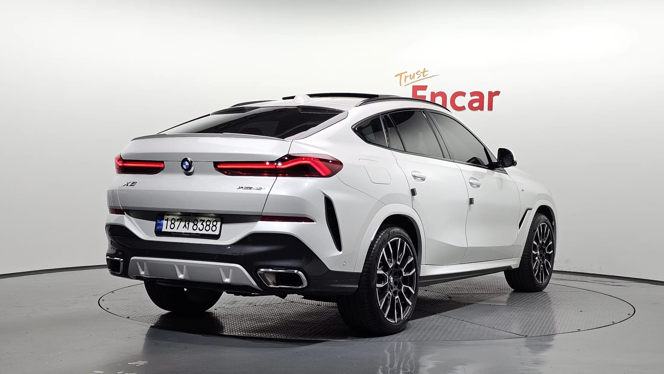 BMW X6 xDrive40i M Sport, 2023 г. 34839 км. — фото 2