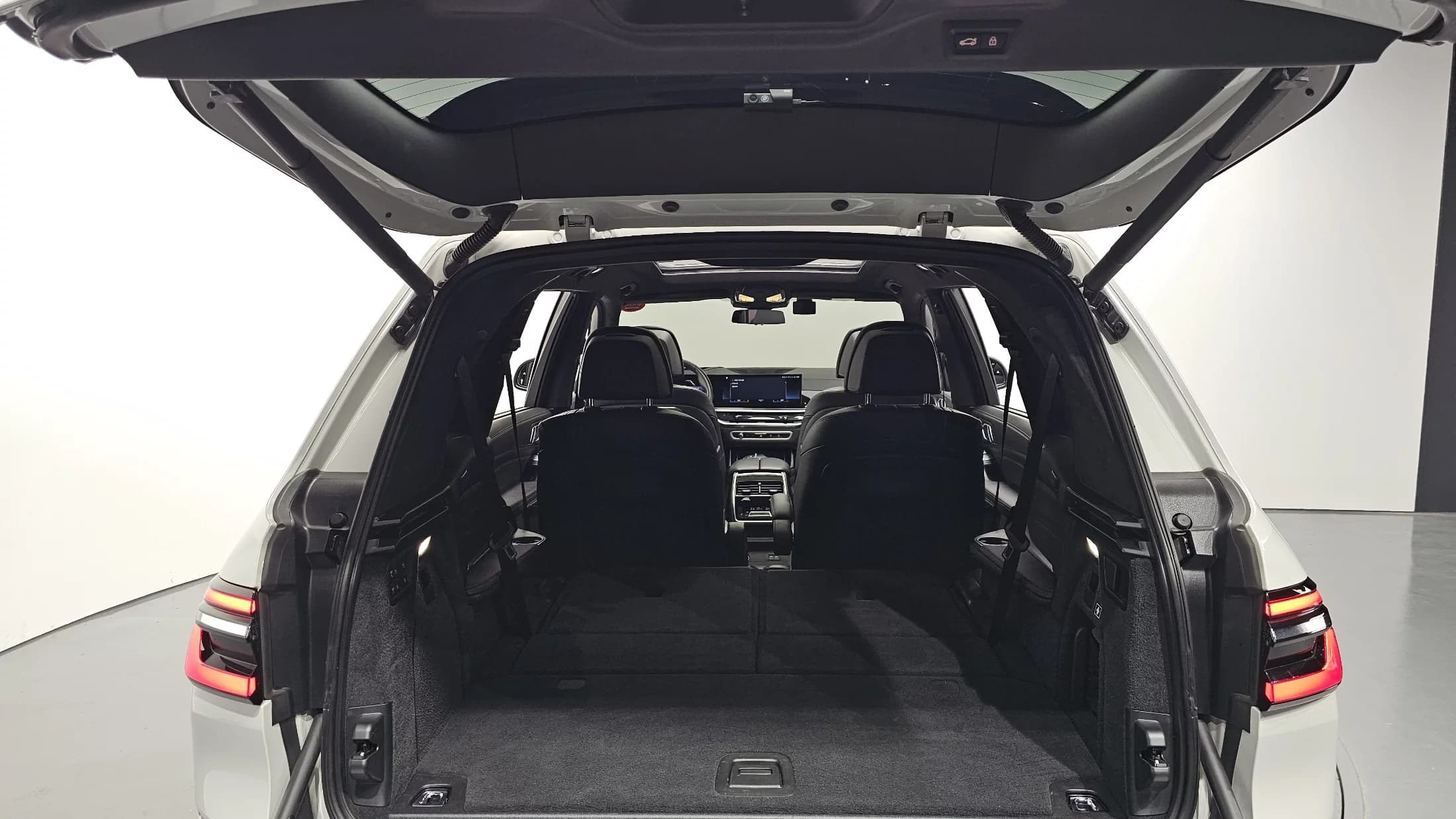 BMW X7 xDrive 40i M Sport 6STR, 2023 г. 34736 км. — фото 20