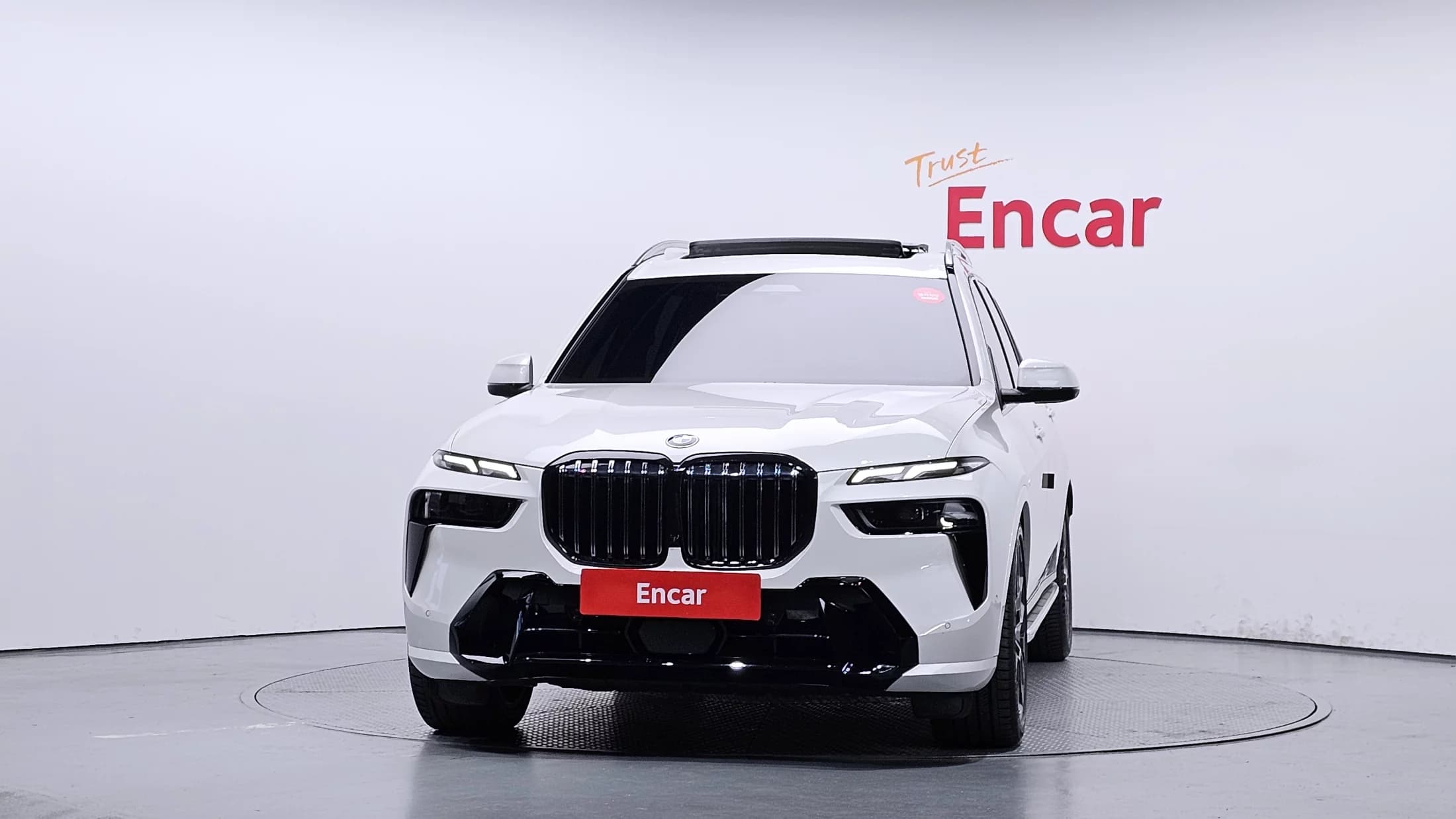 BMW X7 xDrive 40i M Sport 6STR, 2023 г. 34736 км. — фото 3