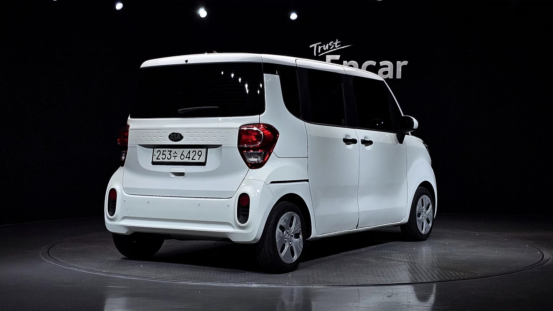 Kia RAY Van Prestige, 2021 г. 91214 км. — фото 2