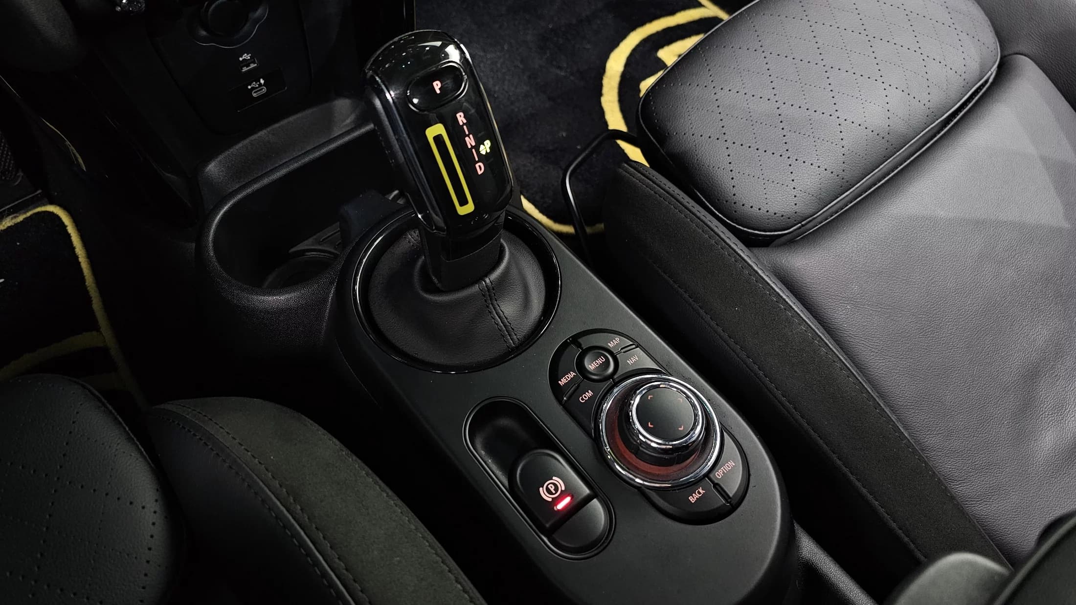 MINI Cooper SE Electric 3rd, электромобиль, 2022 г. 11521 км. — фото 9