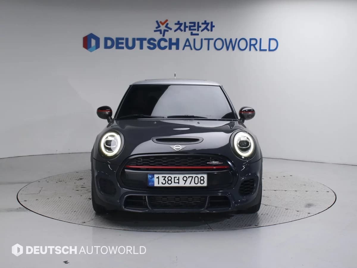 MINI Cooper JCW 3rd Generation, 2021 г. 49396 км. — фото 3