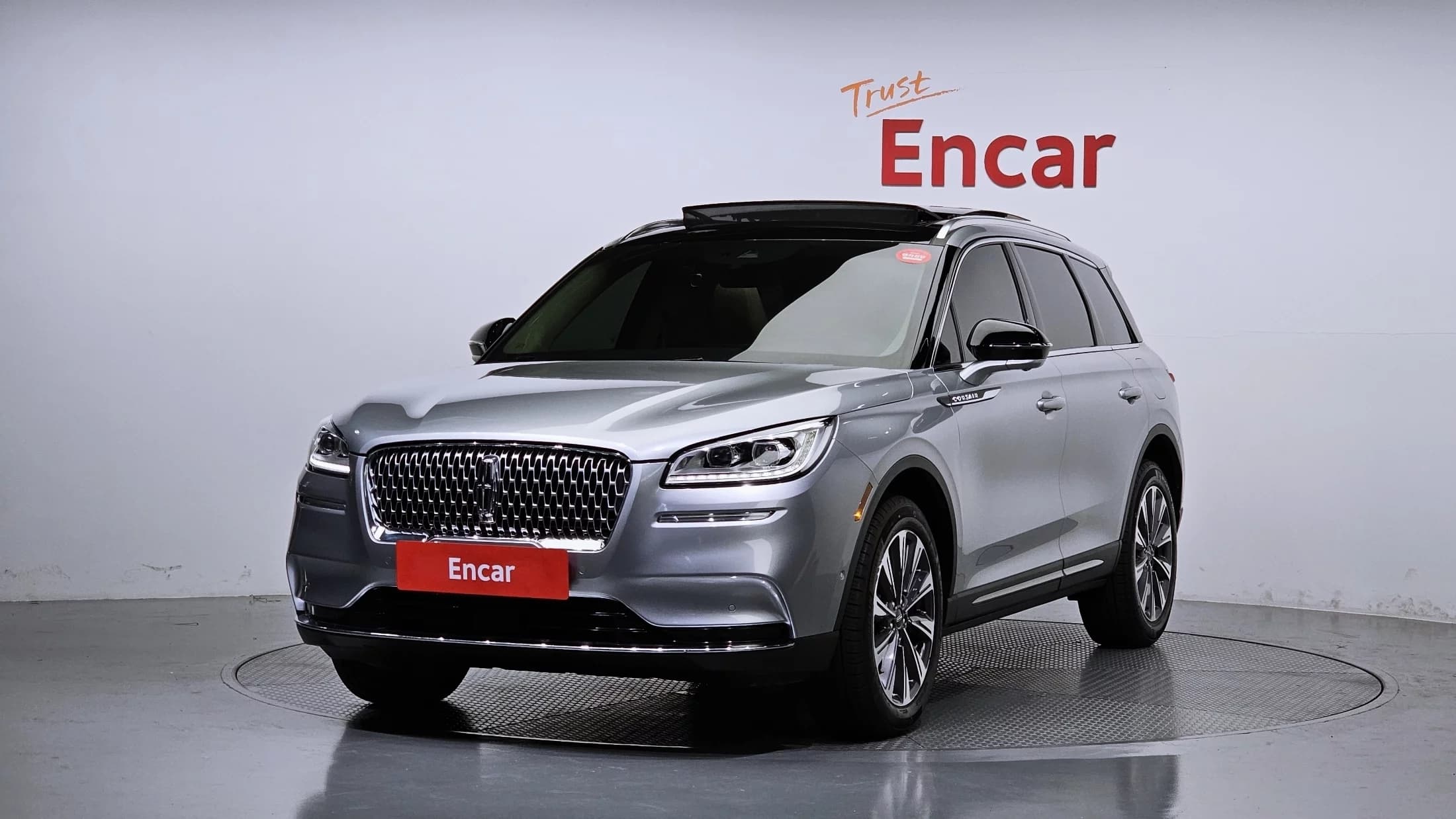 Lincoln Corsair 2.0 Reserve AWD, 2021 г. 41141 км.