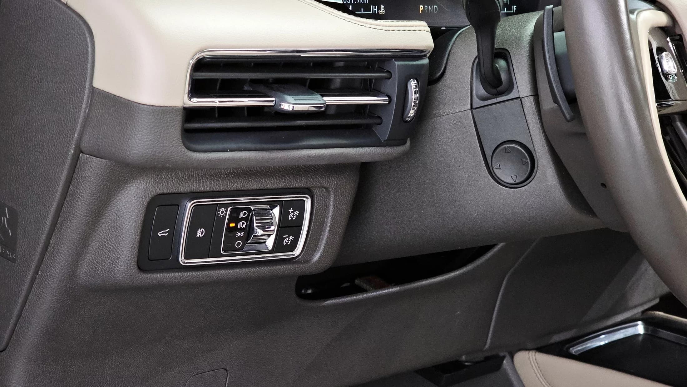 Lincoln Corsair 2.0 Reserve AWD, 2021 г. 41141 км. — фото 19
