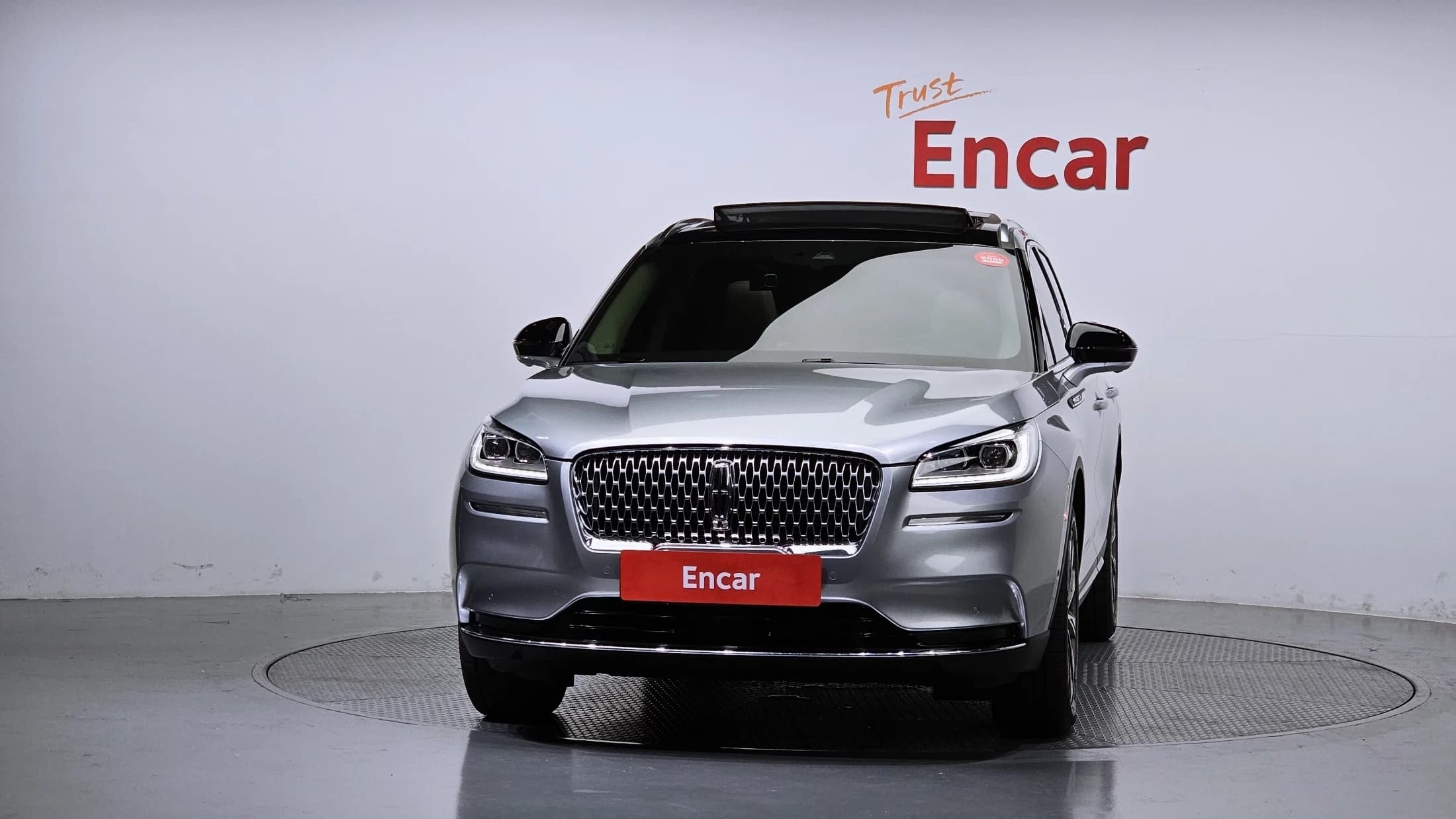 Lincoln Corsair 2.0 Reserve AWD, 2021 г. 41141 км. — фото 3