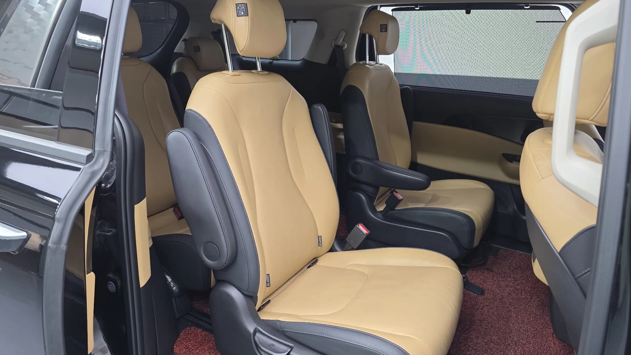 Kia Carnival 9-Seater Noblesse, 2023 г. 44720 км. — фото 12