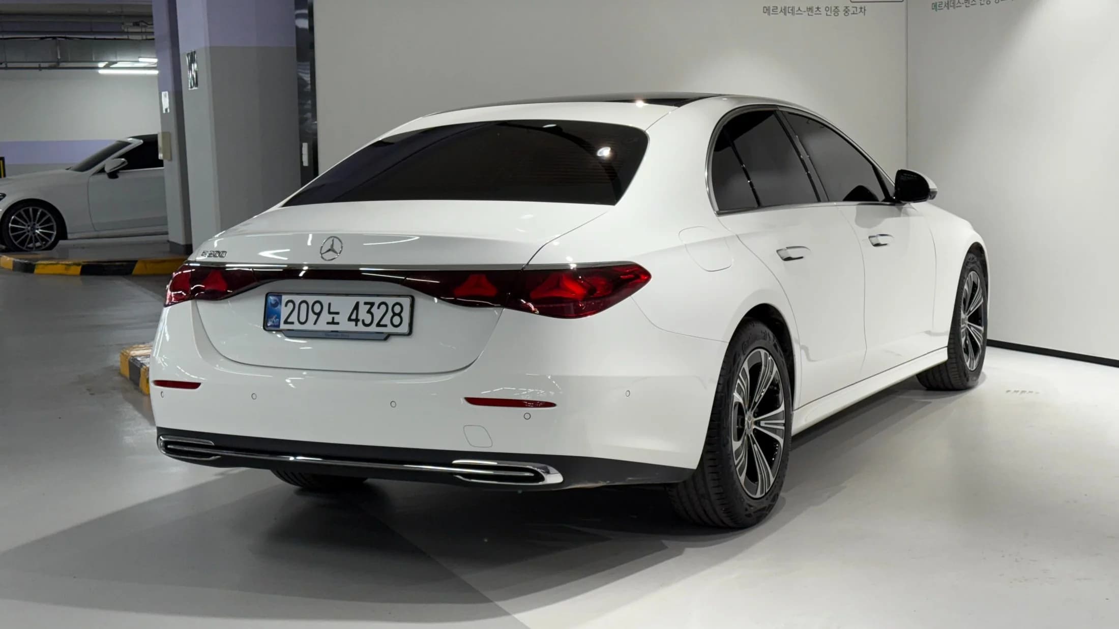 Mercedes-Benz E-Class E200 Avantgarde, 2025 г. 4501 км. — фото 4