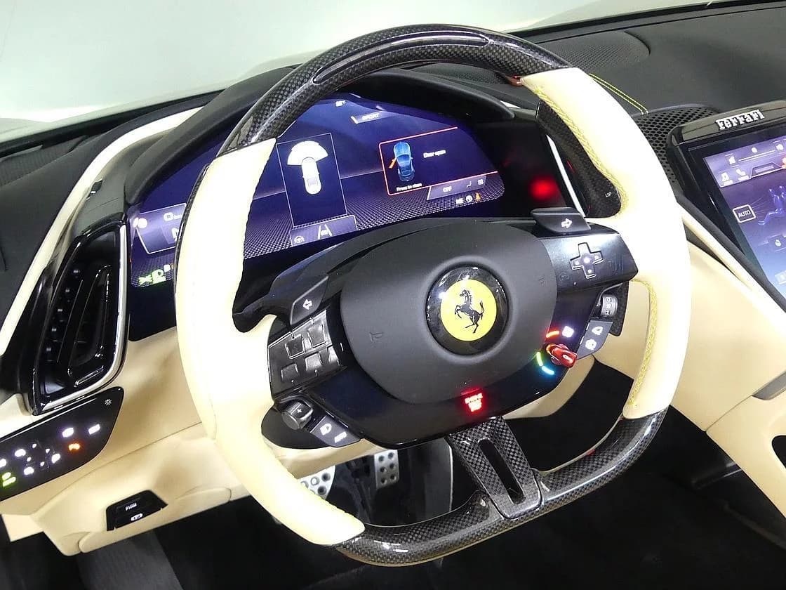 Ferrari ROMA 3.9 Spider, 2024 г. 2320 км. — фото 11