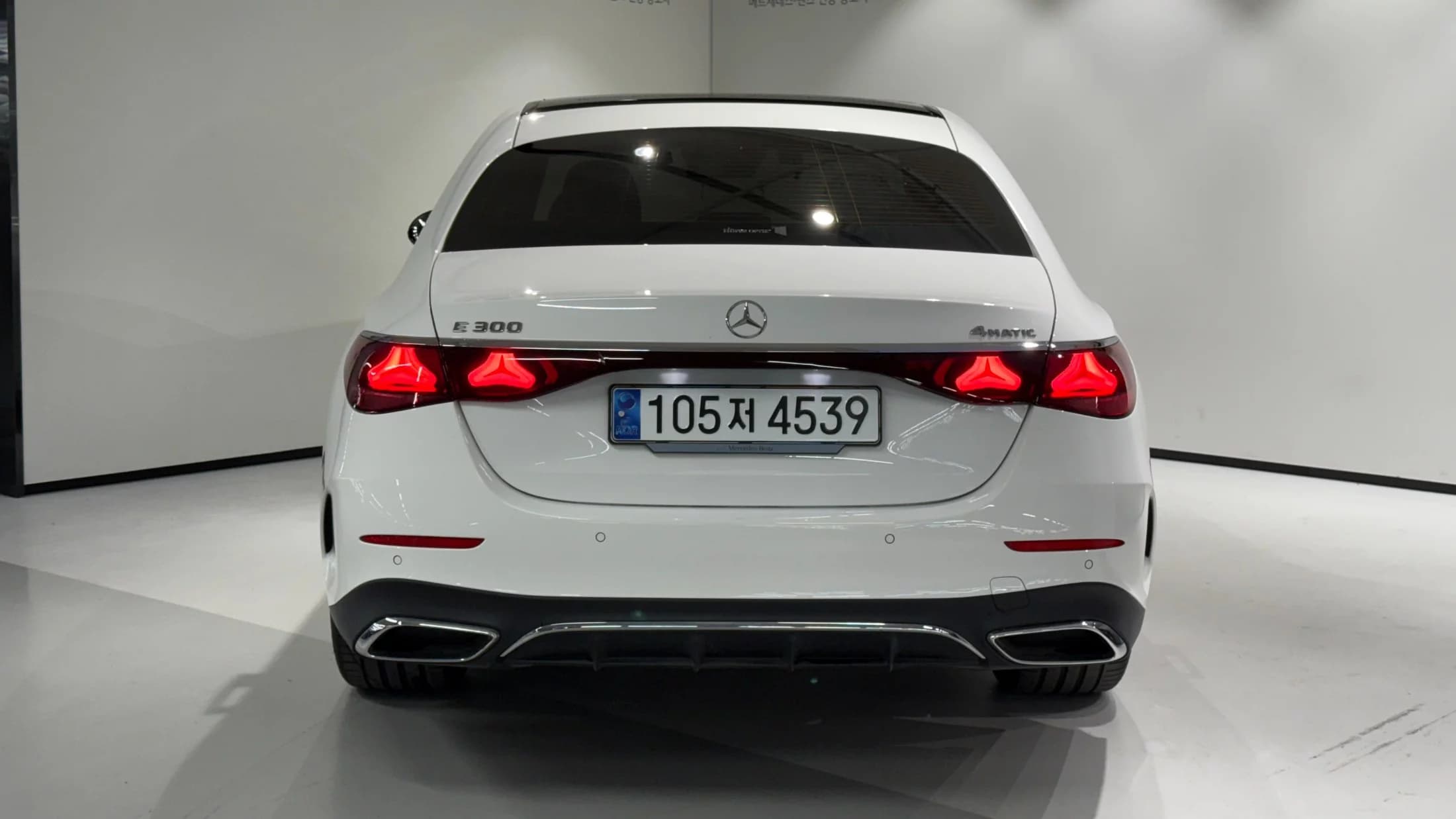 Mercedes-Benz E-Class E300 4MATIC AMG Line, 2024 г. 11954 км. — фото 5