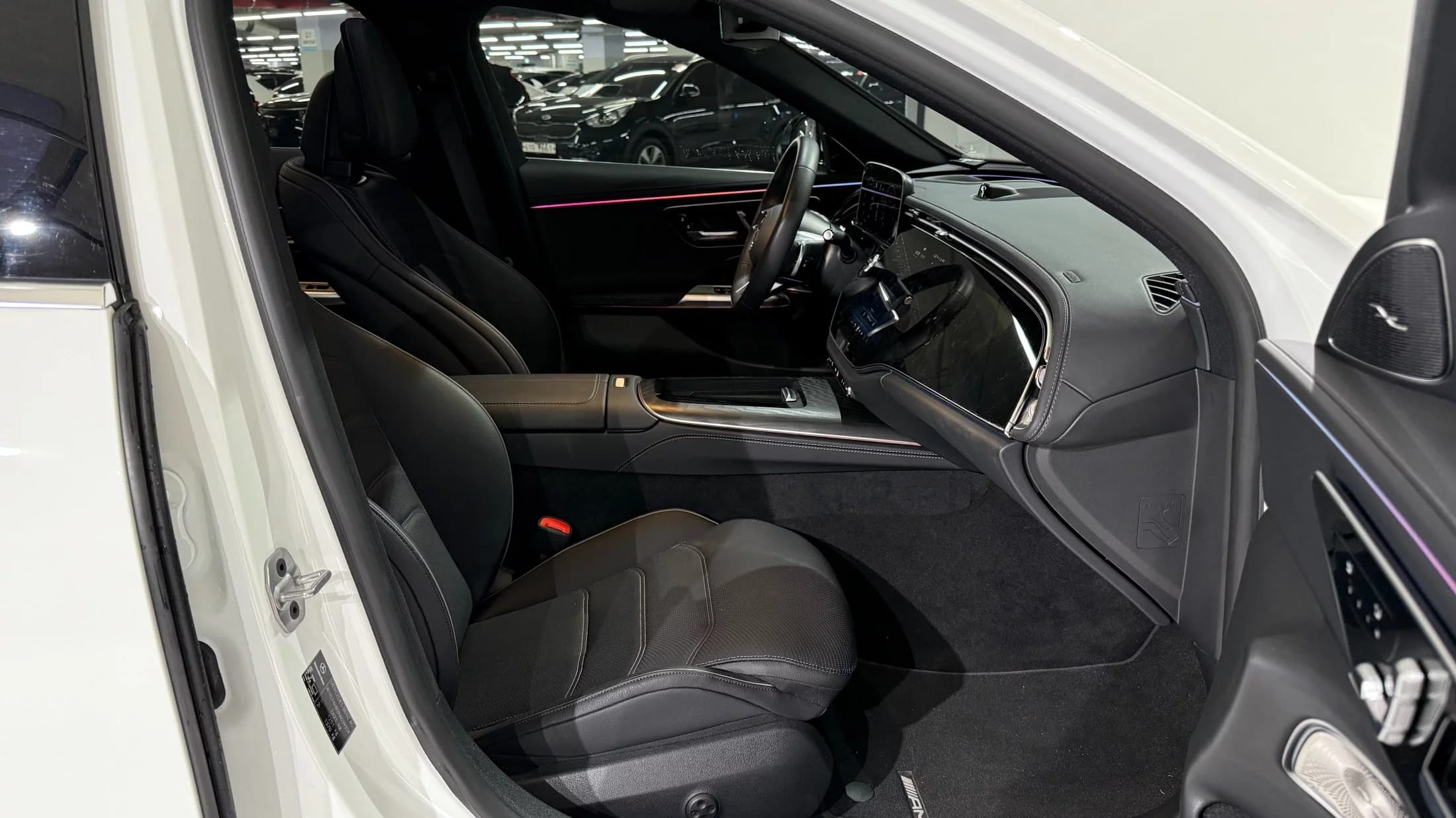 Mercedes-Benz E-Class E300 4MATIC AMG Line, 2024 г. 11954 км. — фото 8