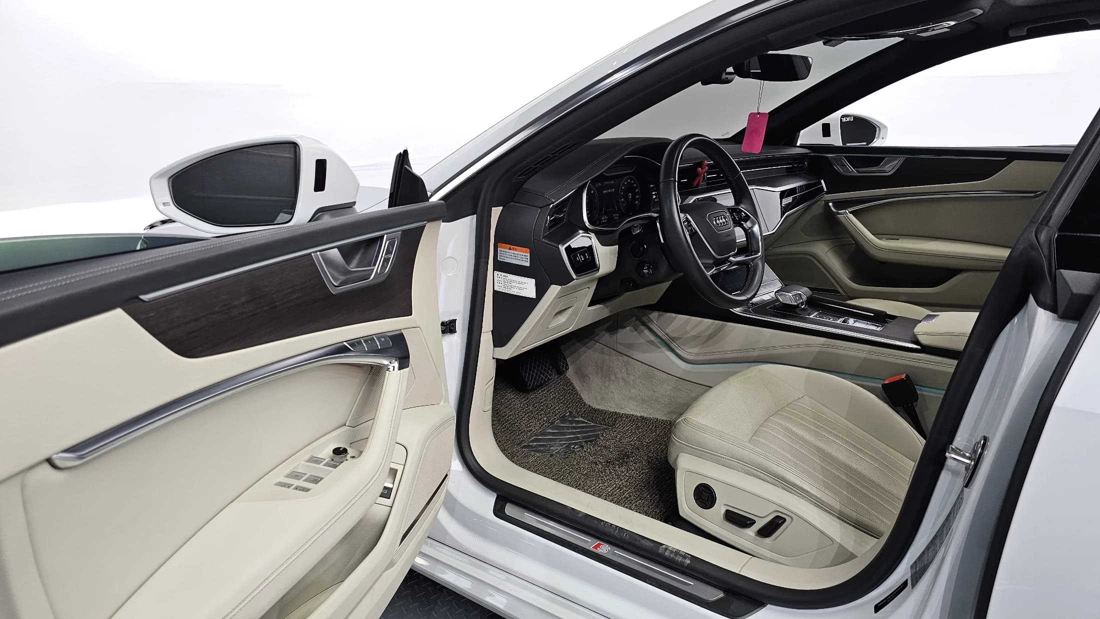 Audi A7 45 TDI Quattro Premium, 2023 г. 54377 км. — фото 11