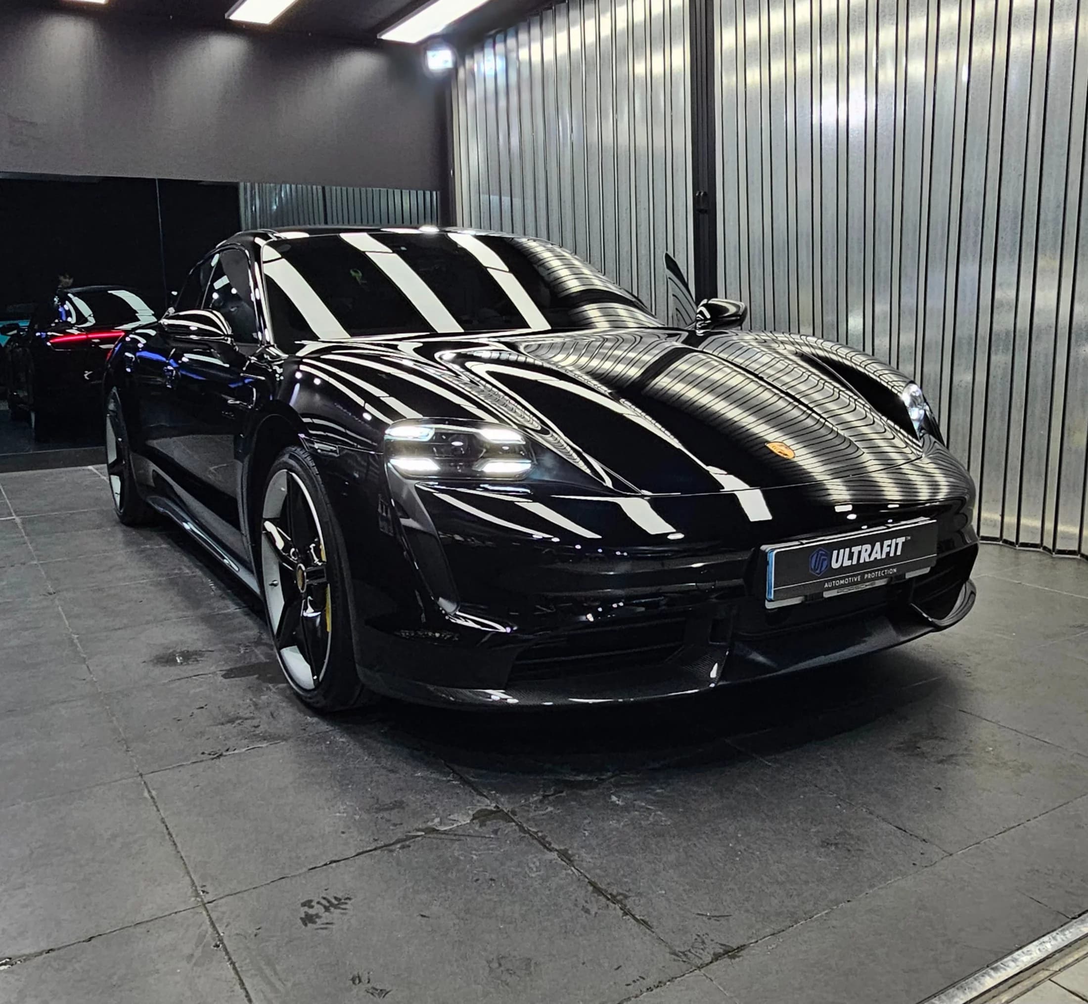 Porsche TAYCAN Turbo S, электромобиль, 2021 г. 23622 км.