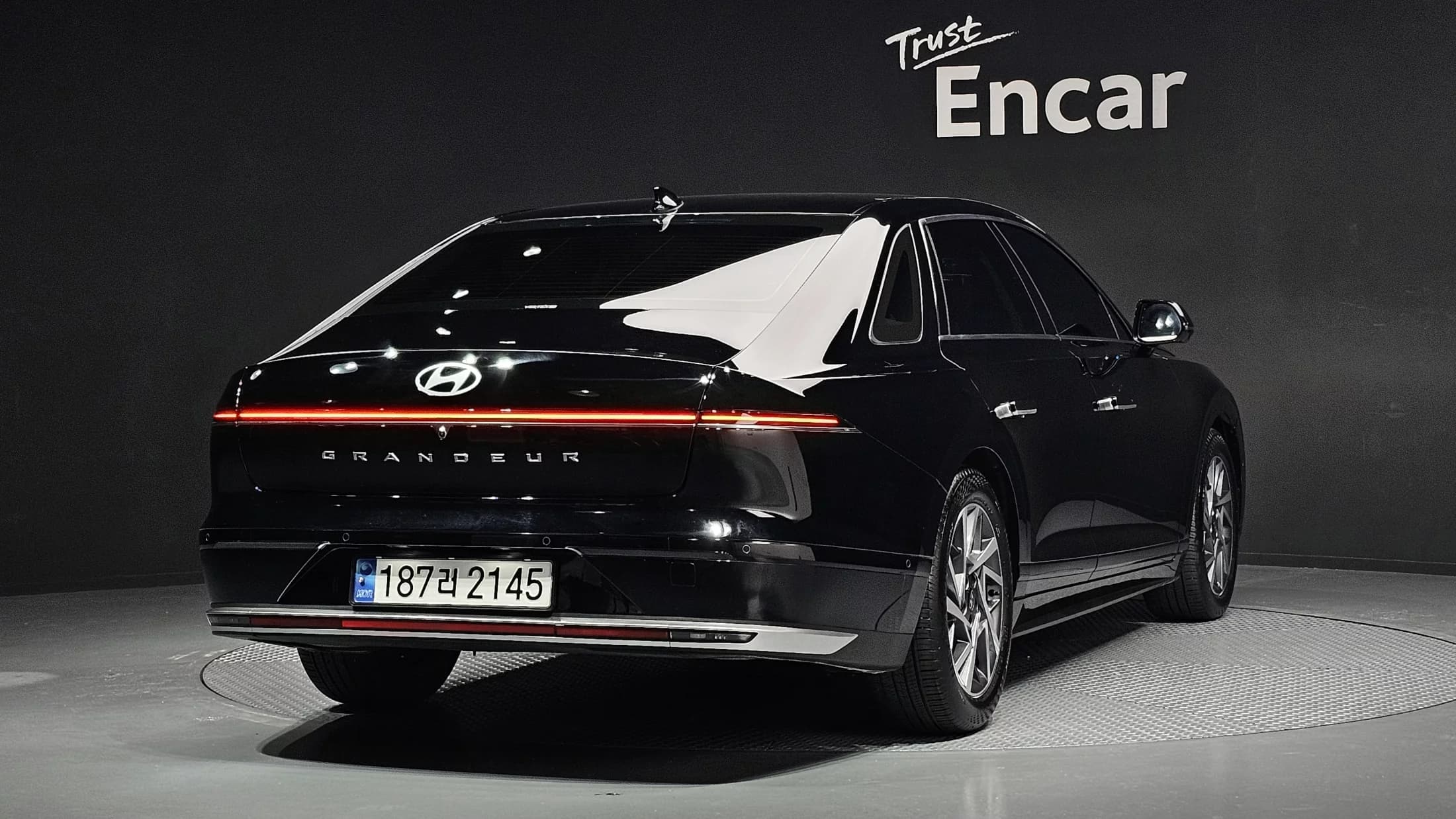 Hyundai Grandeur 2,5 Gasoline 2WD Exclusive, 2023 г. 46357 км. — фото 2