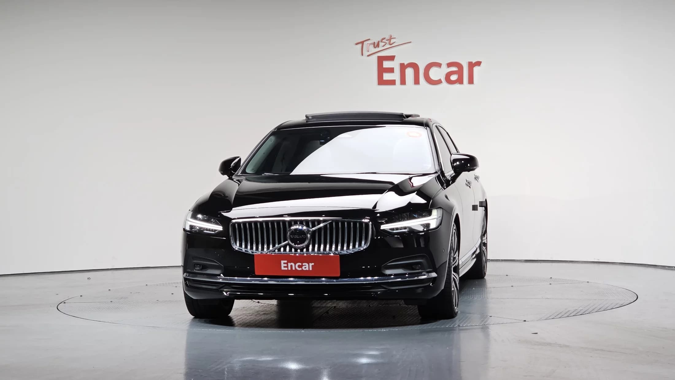 Volvo S90 B6 AWD Ultimate Bright, 2023 г. 48057 км. — фото 2