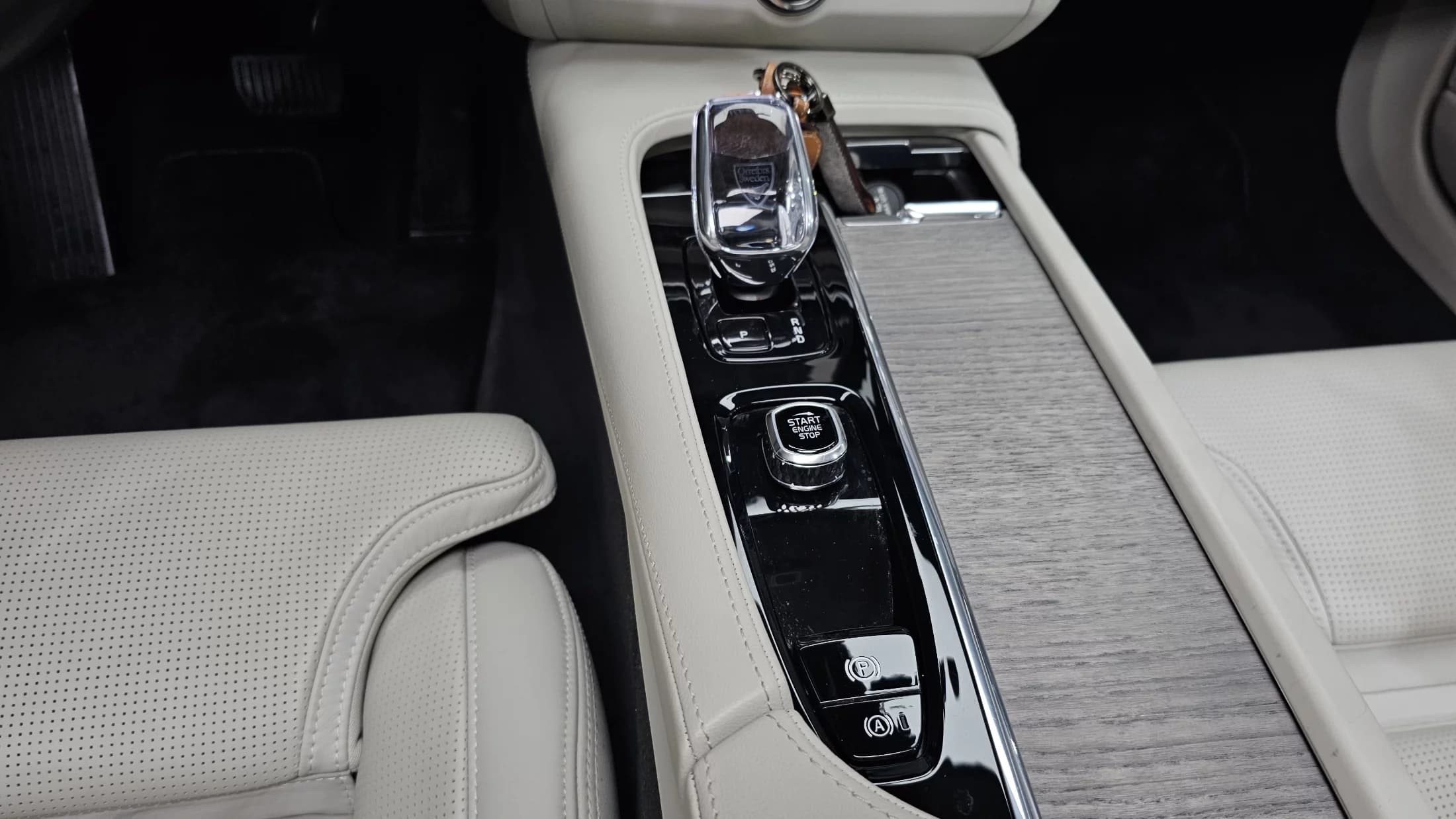 Volvo S90 B6 AWD Ultimate Bright, 2023 г. 48057 км. — фото 8