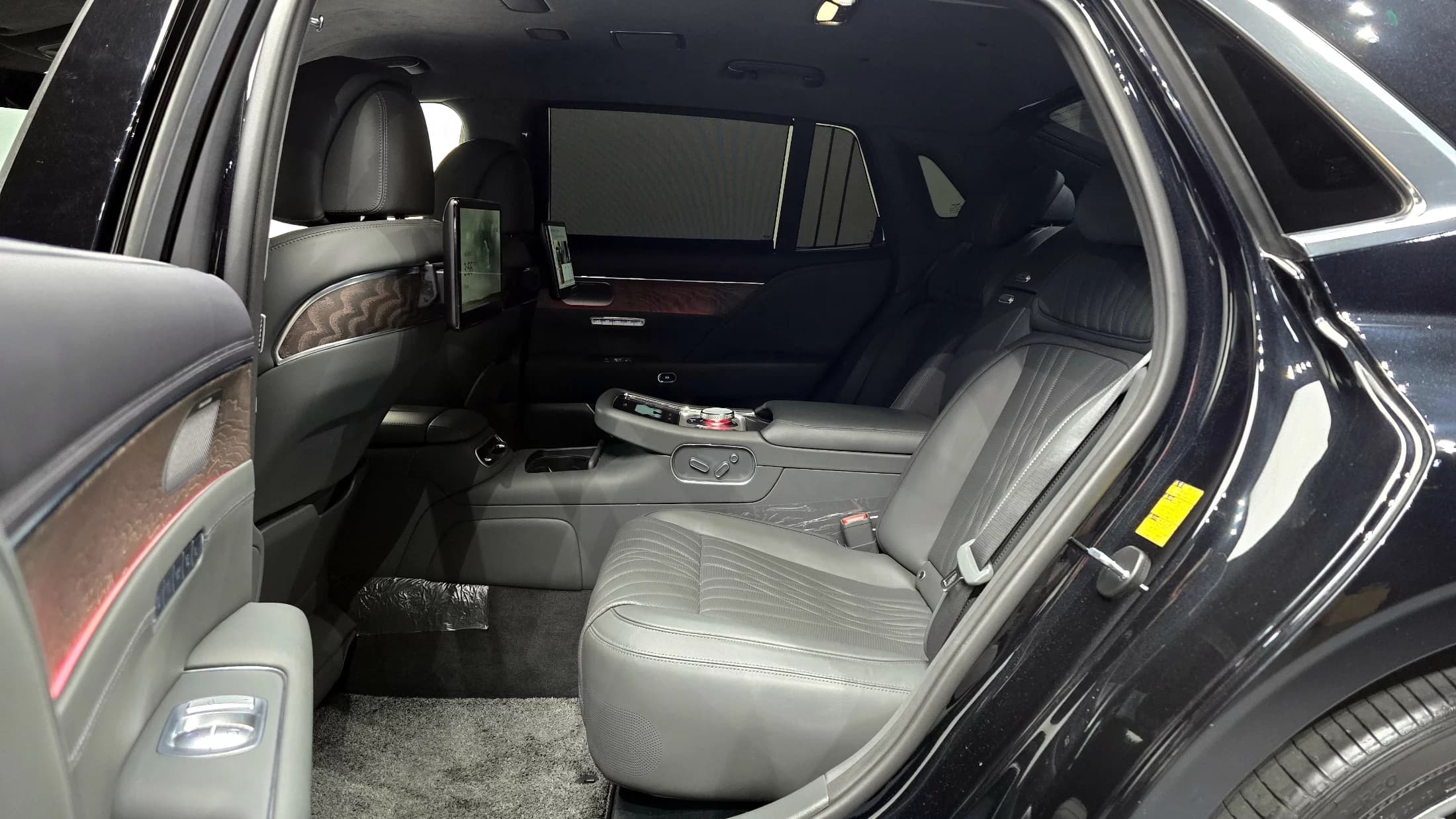 Genesis G90 Gasoline 3.5 Turbo AWD, 2022 г. 78661 км. — фото 12